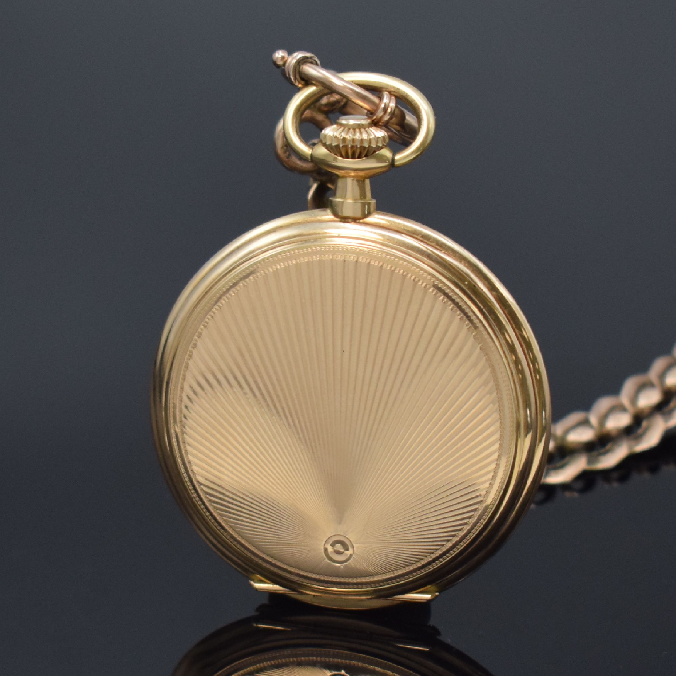 Detail c: GENEVE Herrensavonette in RoseG 585/000 mit Kette in RG 333/000, Schweiz um 1910, 3- Deckel-Goldgeh., Sprung- u. Rückdeckel m. Strahlendekor, ...