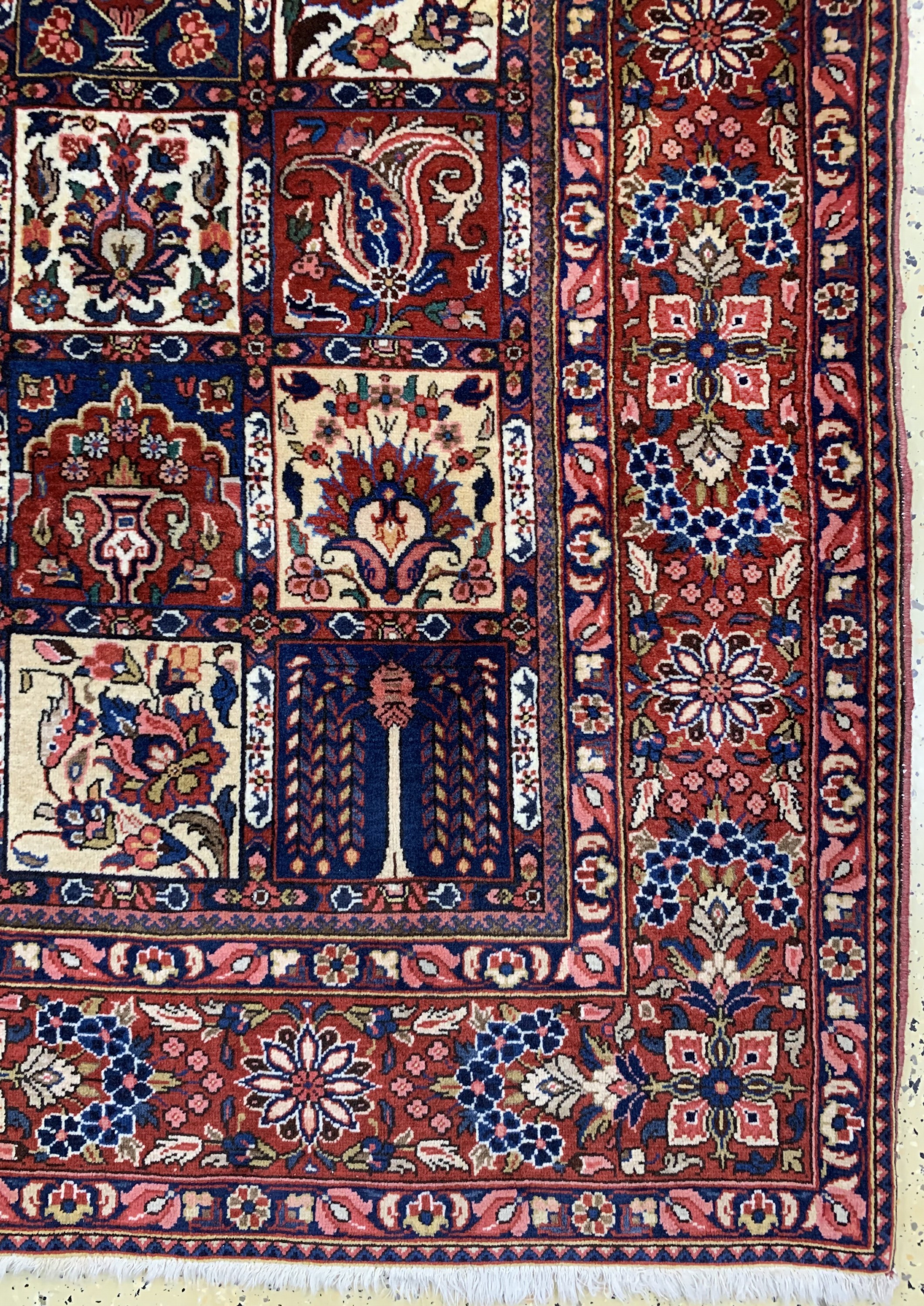 Detail a: Bachtiar Kork fein, Persien, ca. 50 Jahre, Korkwolle auf Baumwolle, ca. 297 x 212 cm, EHZ: 2(Fleckig)