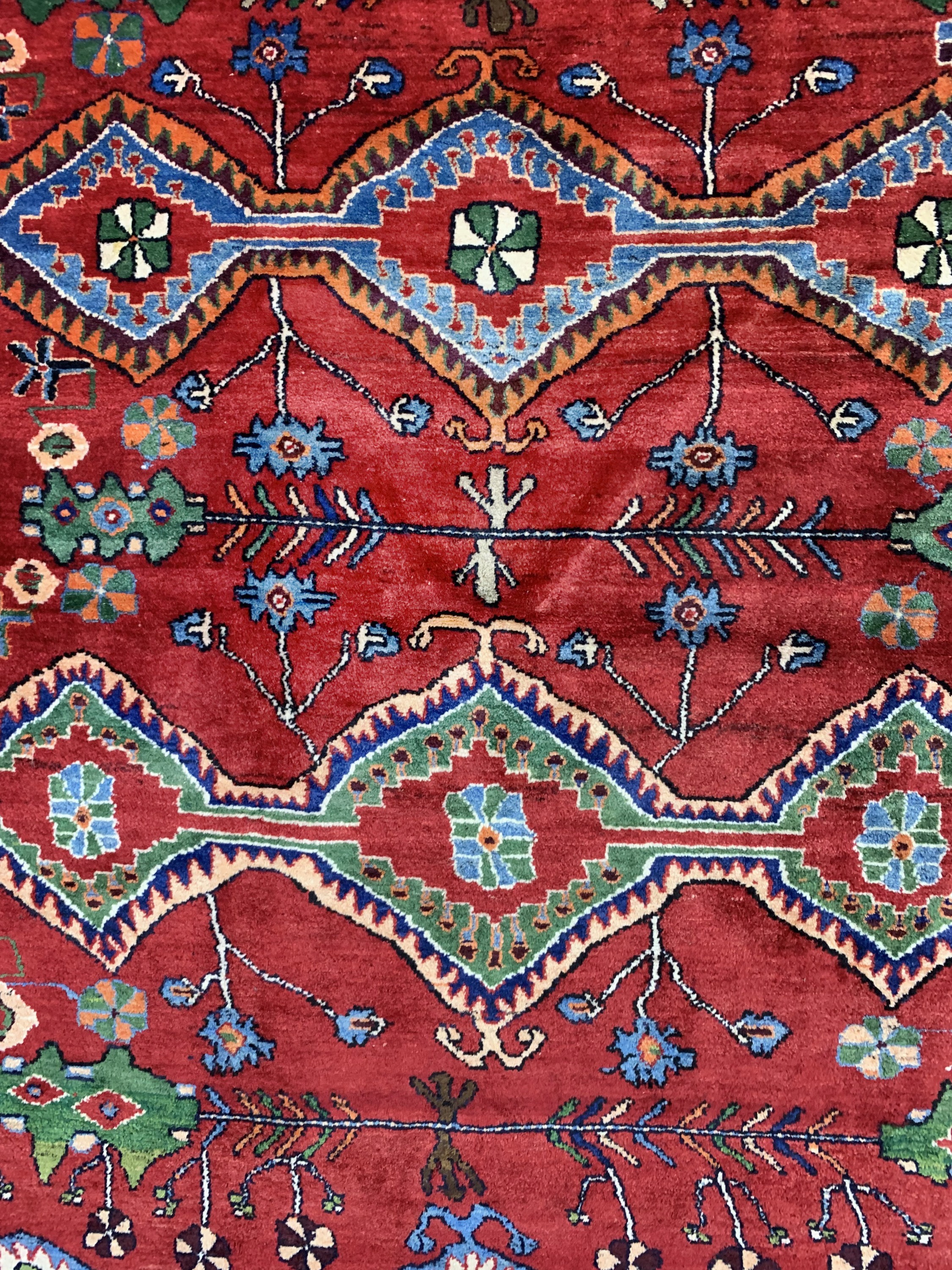 Detail b: Lilian alt, Persien, datiert 1338(1960), Wolle auf Baumwolle, ca. 282 x 205 cm, EHZ: 1-2