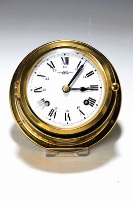 Image 26734949 - Ship's chronometer, Wempe, 1970/80s, brass case, glazed front cover, with glass strike onbell, metal dial with control of gear speed and strike stop, mechanism of pin anchor gear,oscillates - but does not start, cleaning / overhaul essential, diameter approx. 15cm, condition of movement 3- 4, housing 2-3