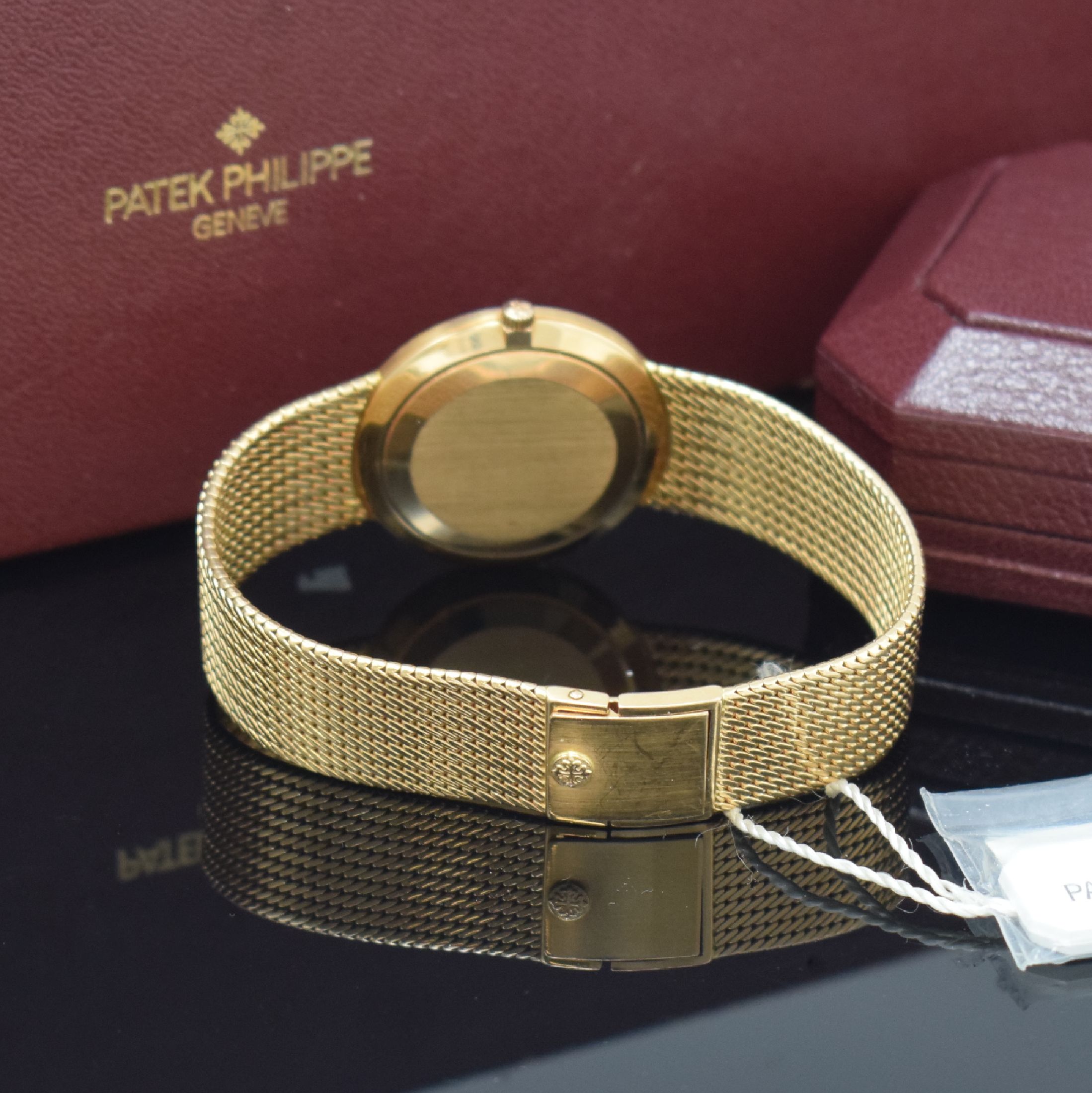 Detail d: PATEK PHILIPPE hochfeine Herrenarmbanduhr Modellserie Calatrava Referenz 3919/5, Handaufzug, Schweiz um 1995, Rosegold 750/000 inkl. orig. Band, ...