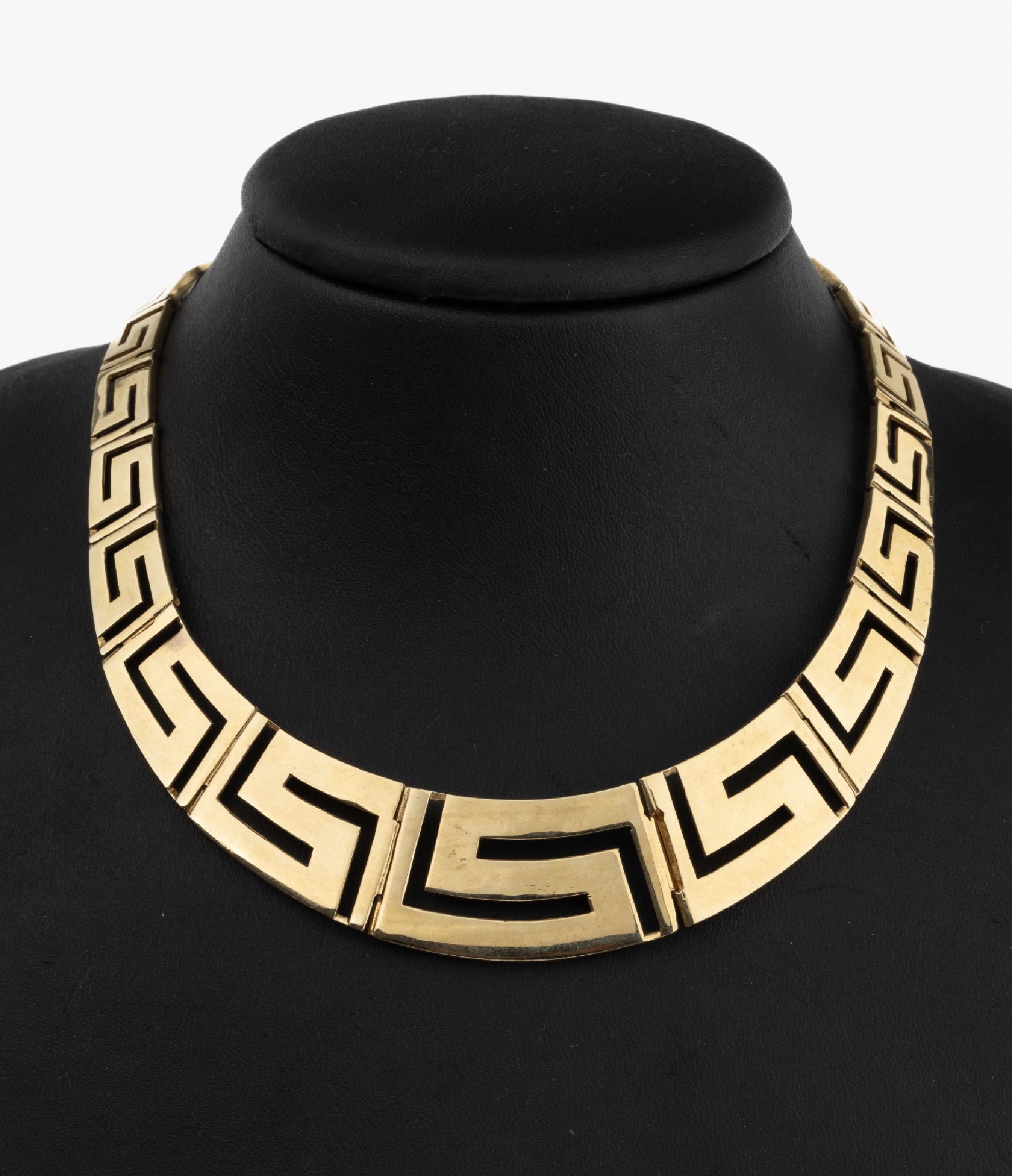 14 kt Gold Collier, GG 585/000, Mäanderband im Verlauf, D. ca. 11 cm, ca. 52.1 g, Kastenschloss mit Sicherheitsacht