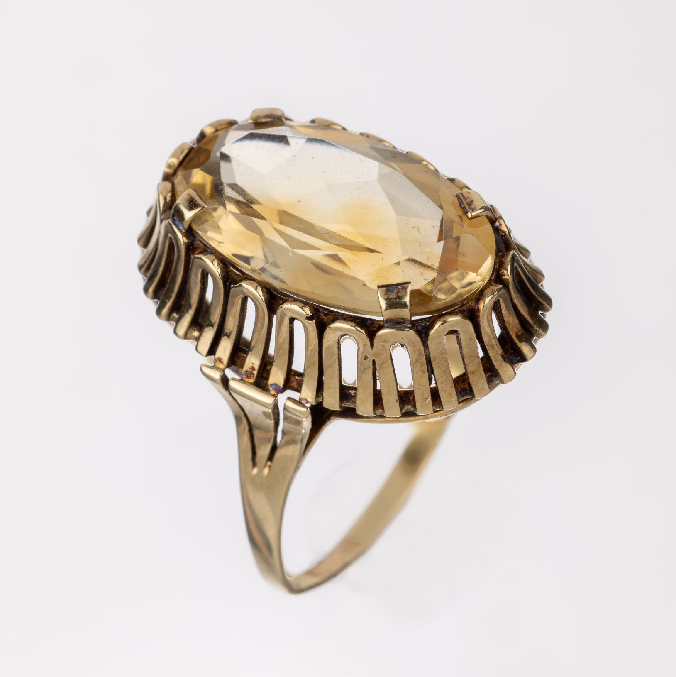 14 kt Gold Citrin-Ring, GG 585/000, 1950er -60er Jahre, ovalfacett. Citrin, RW 59, ca. 7.1 g