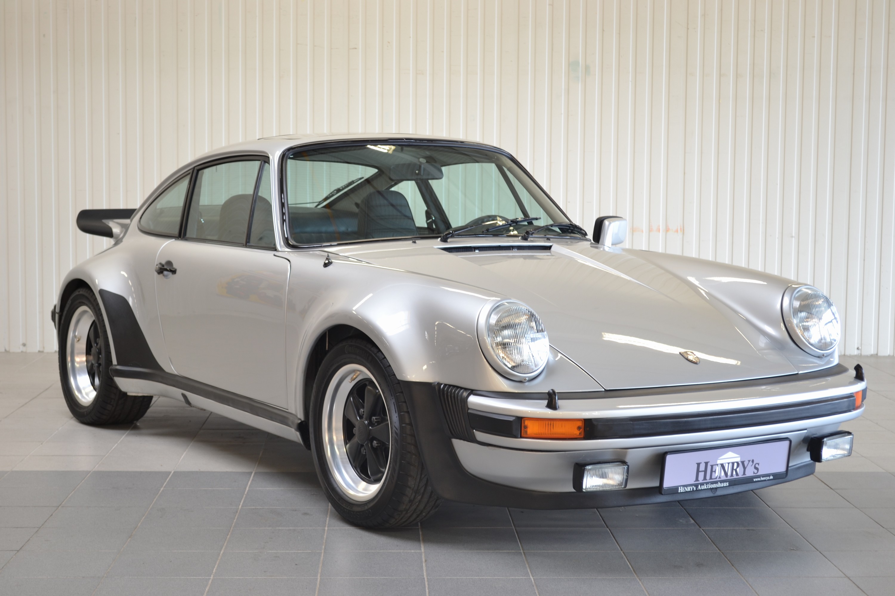 Detail c: Porsche 930 Turbo, Fahrgestellnummer: 9307700060, Motornummer: 6770053, EZ 09/1976, Laufleistung ca. 157.767 km, H-Zulassung, 260 PS, 6-Zylinder, ...