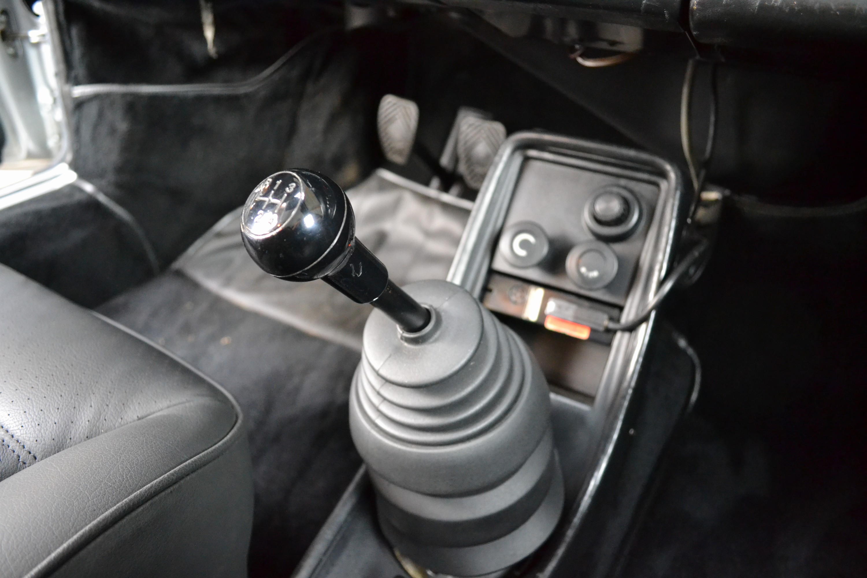 Detail g: Porsche 930 Turbo, Fahrgestellnummer: 9307700060, Motornummer: 6770053, EZ 09/1976, Laufleistung ca. 157.767 km, H-Zulassung, 260 PS, 6-Zylinder, ...