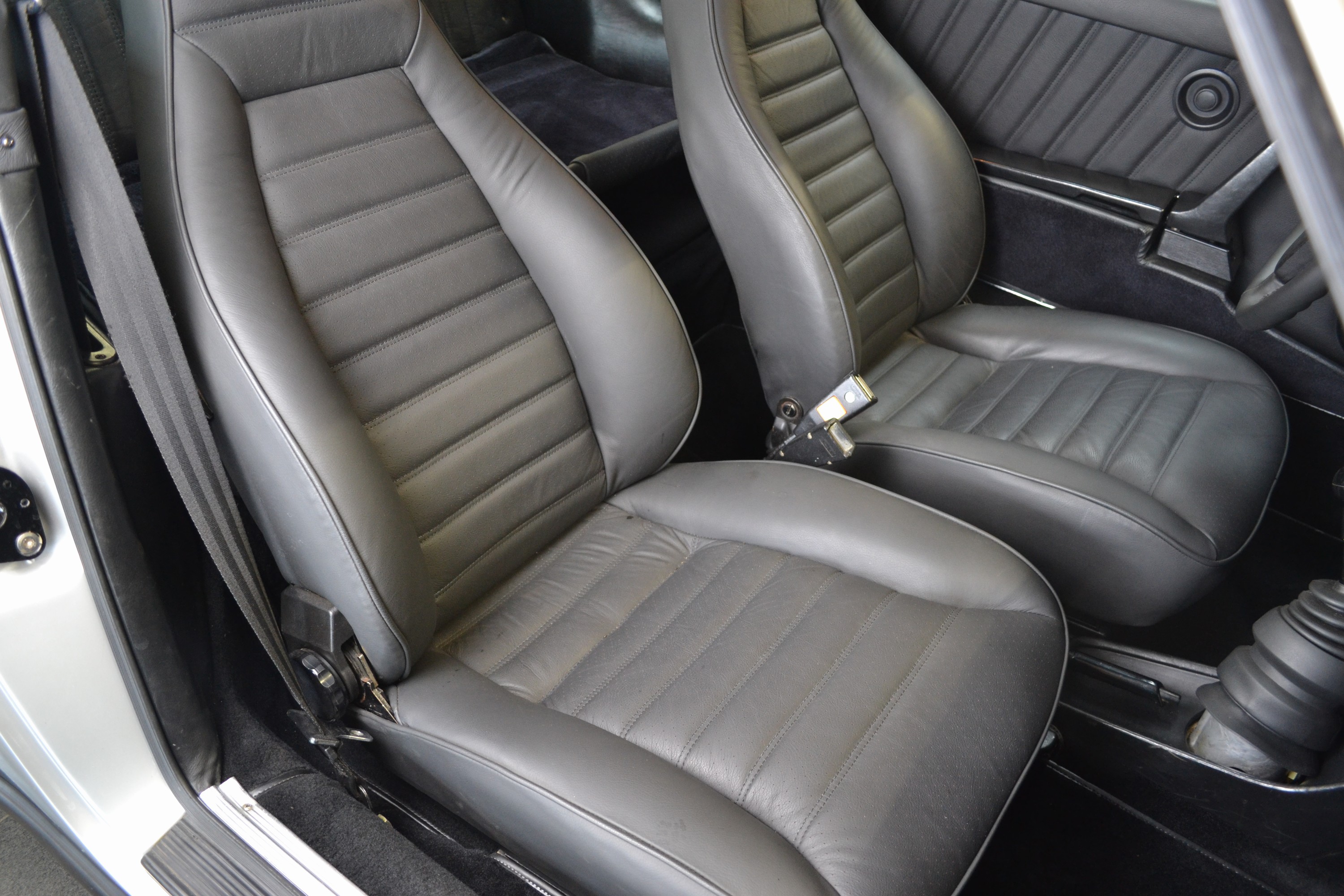 Detail i: Porsche 930 Turbo, Fahrgestellnummer: 9307700060, Motornummer: 6770053, EZ 09/1976, Laufleistung ca. 157.767 km, H-Zulassung, 260 PS, 6-Zylinder, ...