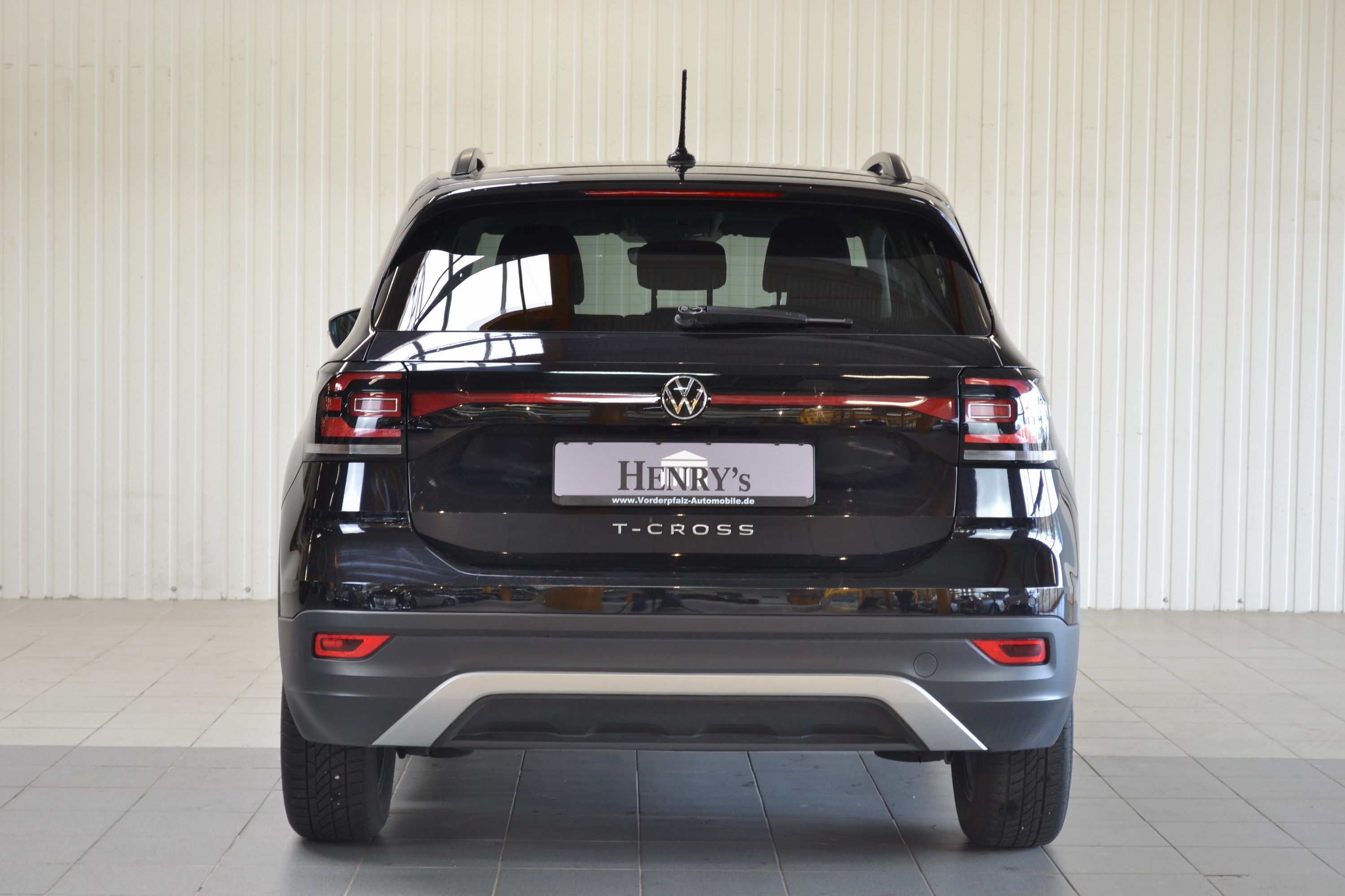 Detail f: Volkswagen T-Cross 1.0 TSI, EZ 01/2022, 2.Hand, Laufleistung 67.300km, 81kW/110PS, Automatikgetriebe, Sonderausstattung - Audio-Navigationssystem ...