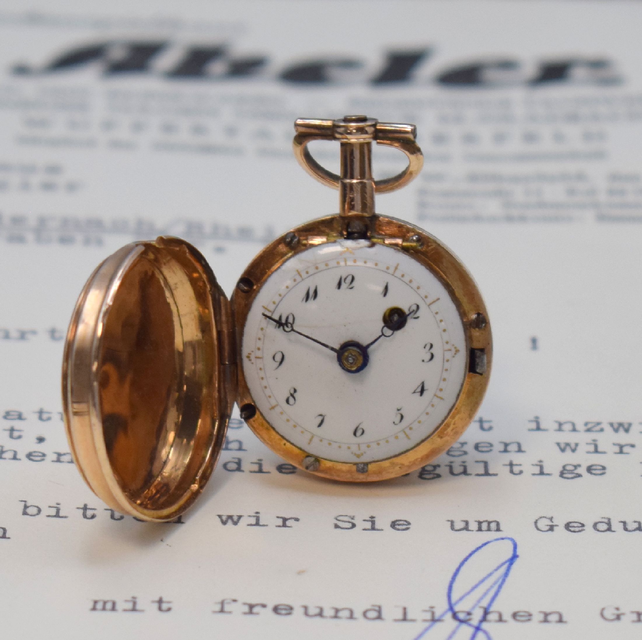 LEOPOLD ROTTY in Augsburg seltene kleine Spindeltaschenuhr in RG 585/000, Deutschland um 1800, Schlüsselaufzug, glattes Savonette- Geh. dell., ...