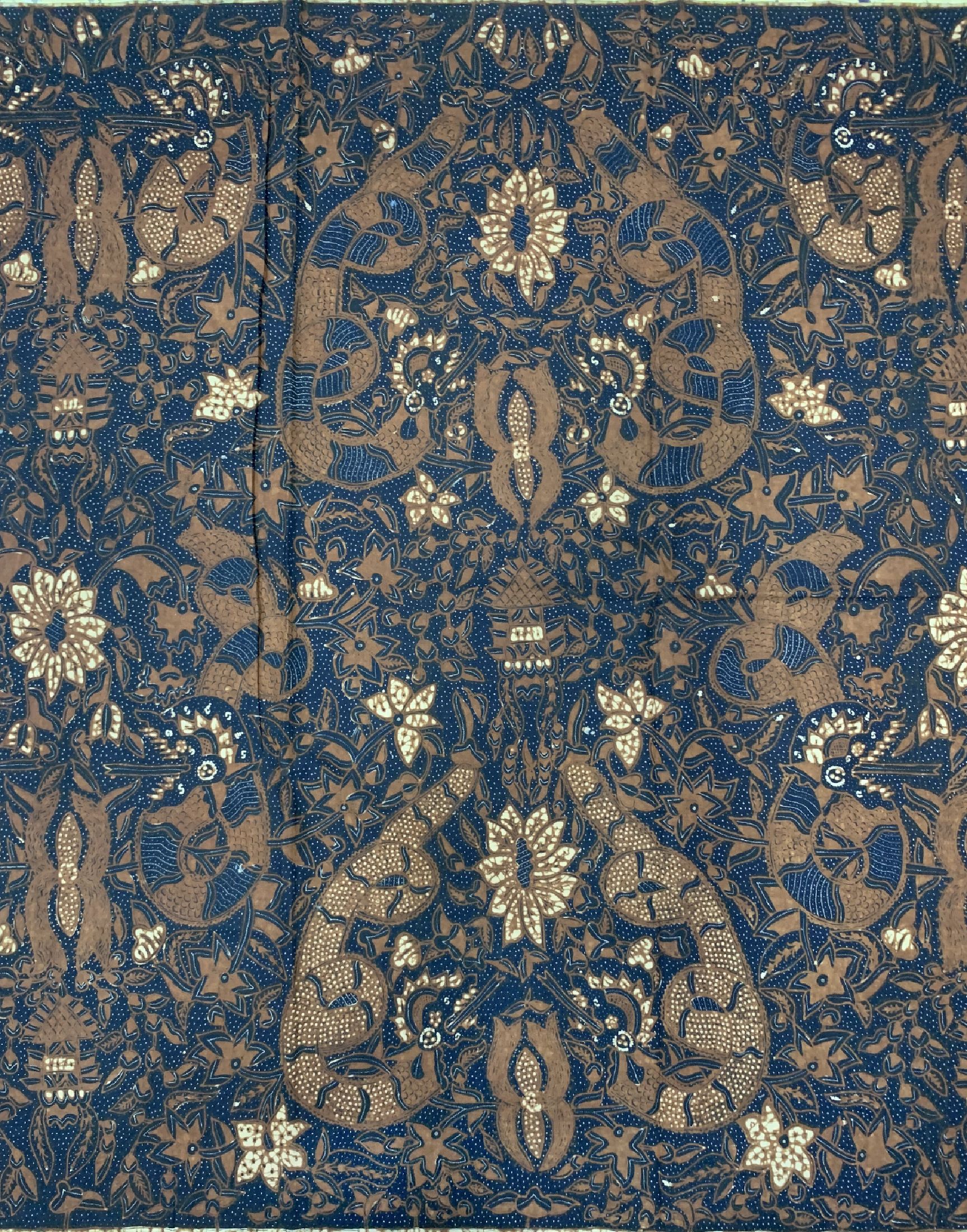 Detail b: 2 Kain Pajang Solo , Sumatra, um 1960/70 , Baumwoll Batik, ca. 250 x 107cm cm, EHZ: 1-2, kleine Reparatur