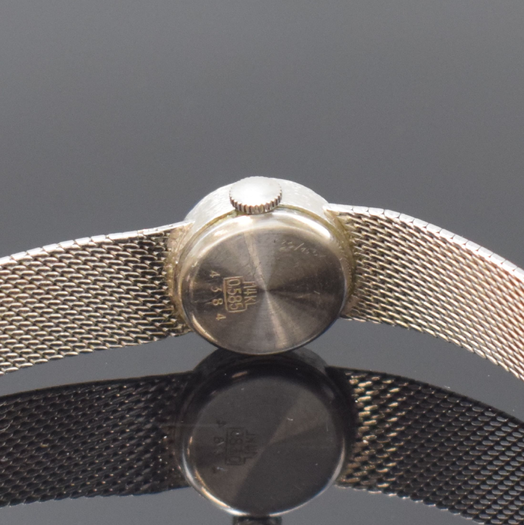 Detail d: JUNGHANS Damenarmbanduhr in WG 585/000, Deutschland um 1970, Handaufzug, Boden aufgedr., silb. Zifferbl. m. aufges. Std.- Ind., geschw. Zeiger, Kal. ...