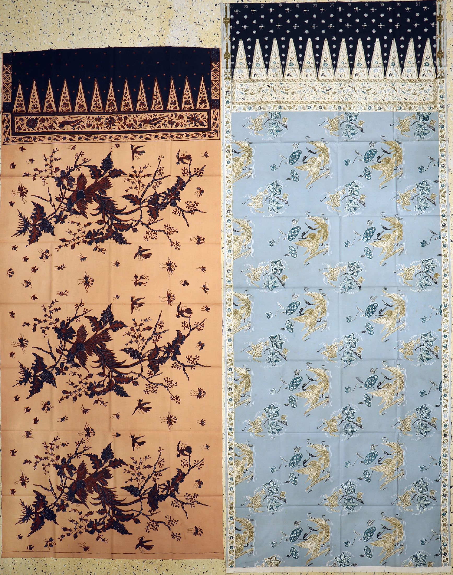 2 Cirebon Kain Pajang, Sumatra, um 1960/70,Baumwoll Batik, ca. 265 x 105 cm,(fleckig), ca. 240 x 105 cm, EHZ: 1-2