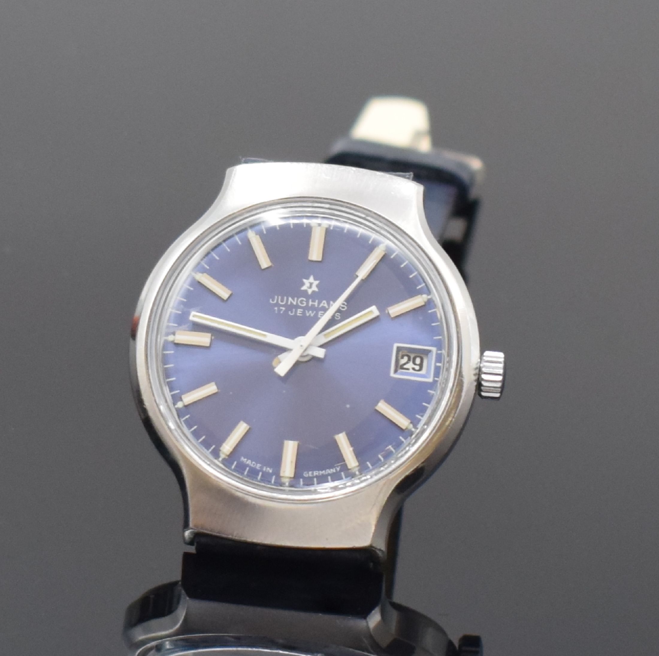 Detail a: Konvolut aus 3 Junghans Herrenarmbanduhren, Deutschland 1970er Jahre, alle Handaufzug, alle 17 St., 1 x verschr. Edelstahlgeh. an neutr. Gliederband, ...
