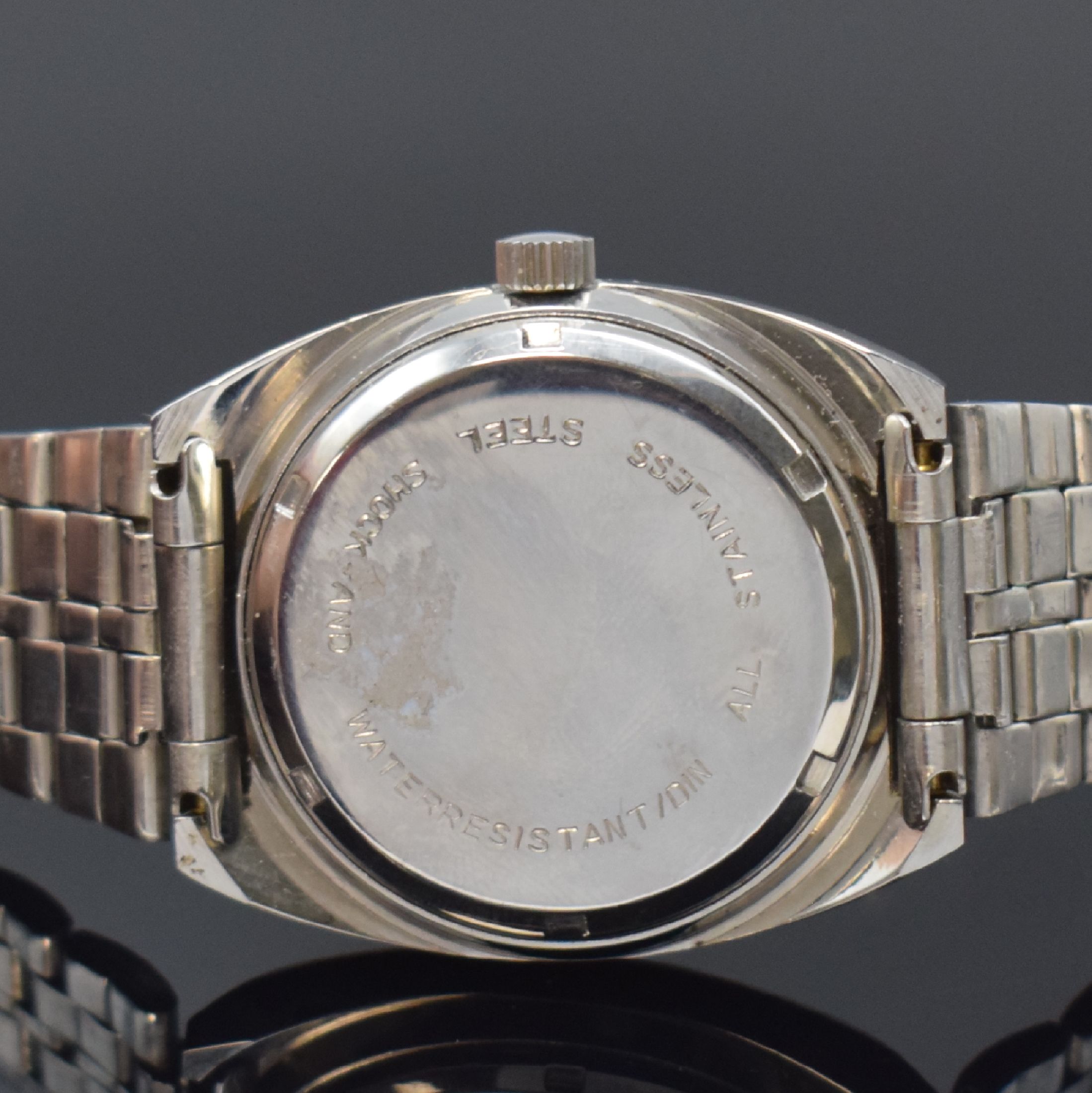 Detail g: Konvolut aus 3 Junghans Herrenarmbanduhren, Deutschland 1970er Jahre, alle Handaufzug, alle 17 St., 1 x verschr. Edelstahlgeh. an neutr. Gliederband, ...