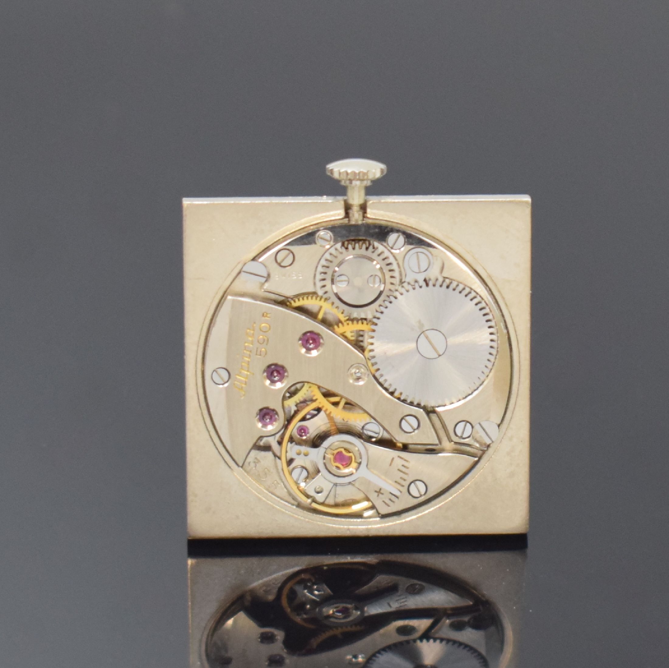 Detail c: Konvolut 3 Herrenarmbanduhren, alle Handaufzug, Schweiz um 1960, Böden aufgedr., 1 x Revue Thommen Vulcain, Kal. MSR K1, orig. Lederband, D. ca. 33 ...