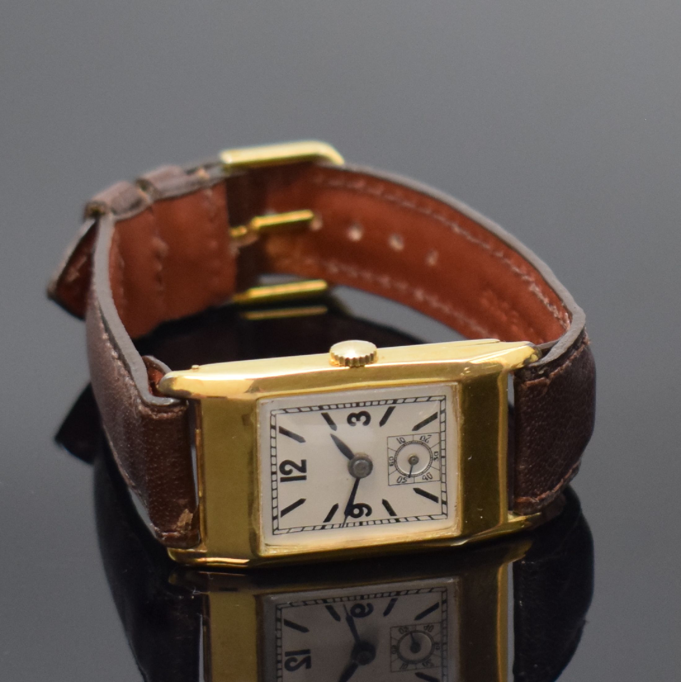 Detail b: WITTNAUER / ROTARY 2 rechteckige Armbanduhren in 9k Gold und goldfilled, England / USA mit schweizer Werken, um 1940, Handaufzug, 1) Rotary, ...