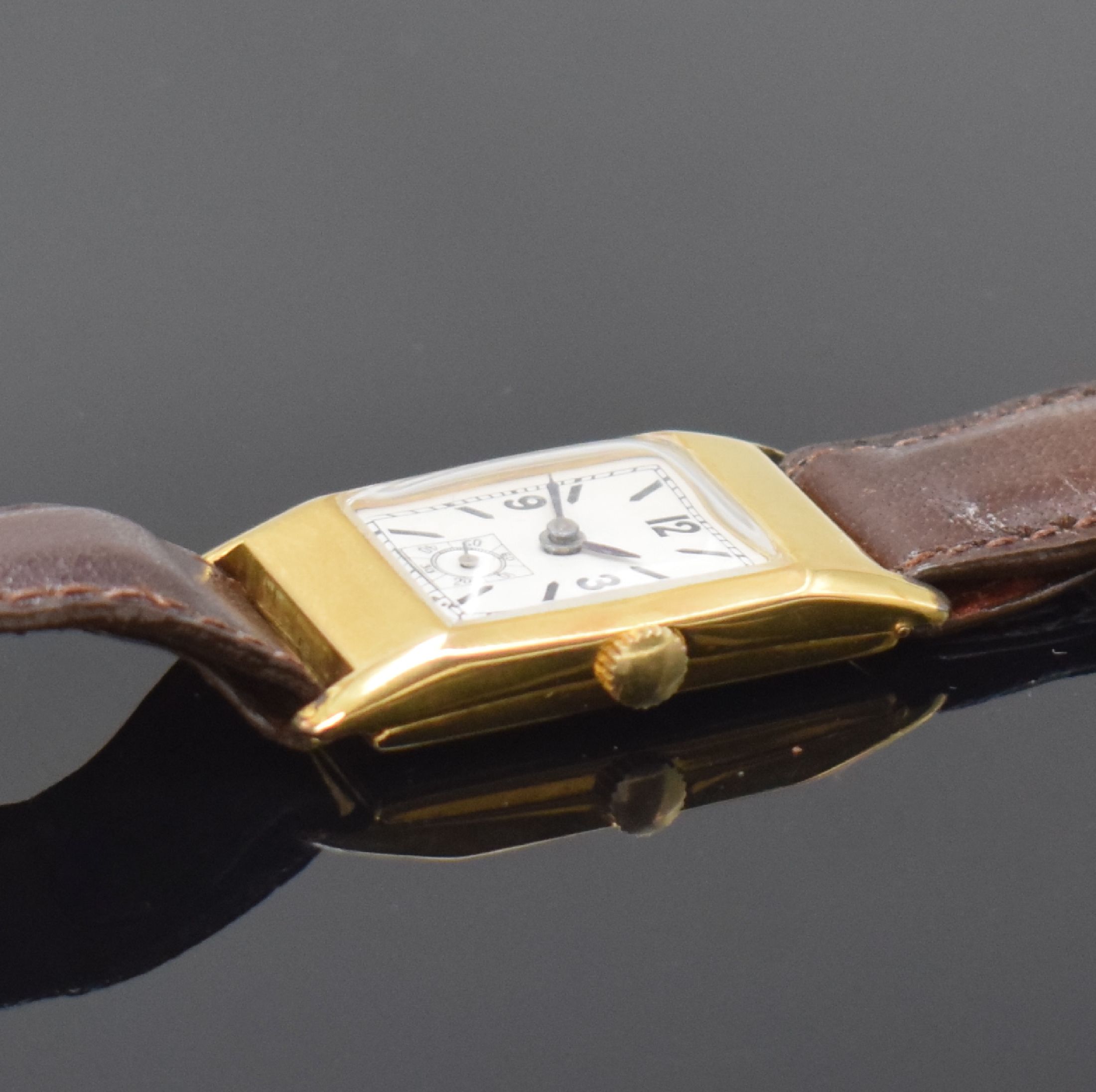 Detail g: WITTNAUER / ROTARY 2 rechteckige Armbanduhren in 9k Gold und goldfilled, England / USA mit schweizer Werken, um 1940, Handaufzug, 1) Rotary, ...