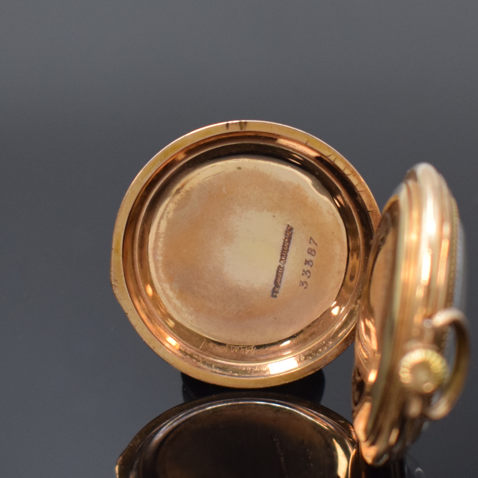 Detail b: NOMOS offene vergoldete Taschenuhr, Deutschland um 1910, verg. Geh. dell., guill. Rückdeckel, verg. Cuvette, Emailzifferbl. riss., sign. ...