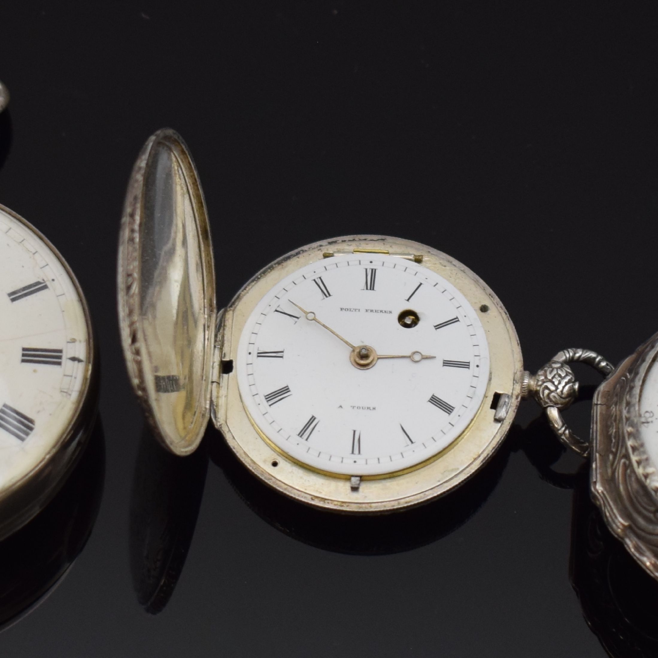 Detail a: D.D. NEVEREN, POLTI FRERES und JOHN SMITH 3 Spindeltaschenuhren, England/Frankreich um 1800-1830, 1) D.D. Neveren, Silbergeh. dell., grav. Übergeh. ...
