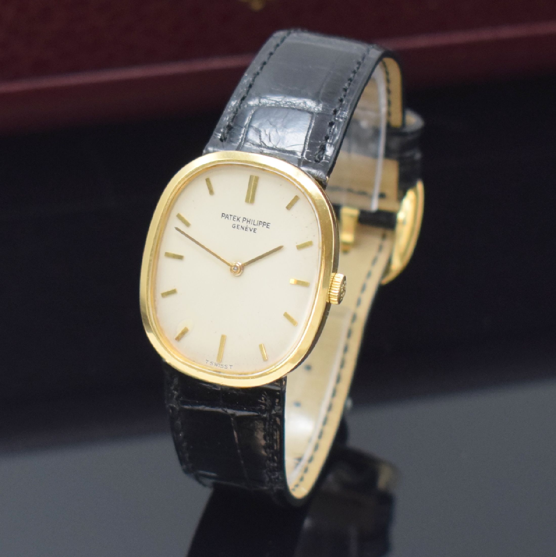 Detail a: PATEK PHILIPPE Ellipse d´Or Armbanduhr in GG 750/000 Referenz 3548, Schweiz um 1985, Handaufzug, ovales, 3-tlg. Geh., Boden und Glasrand aufgedr., ...