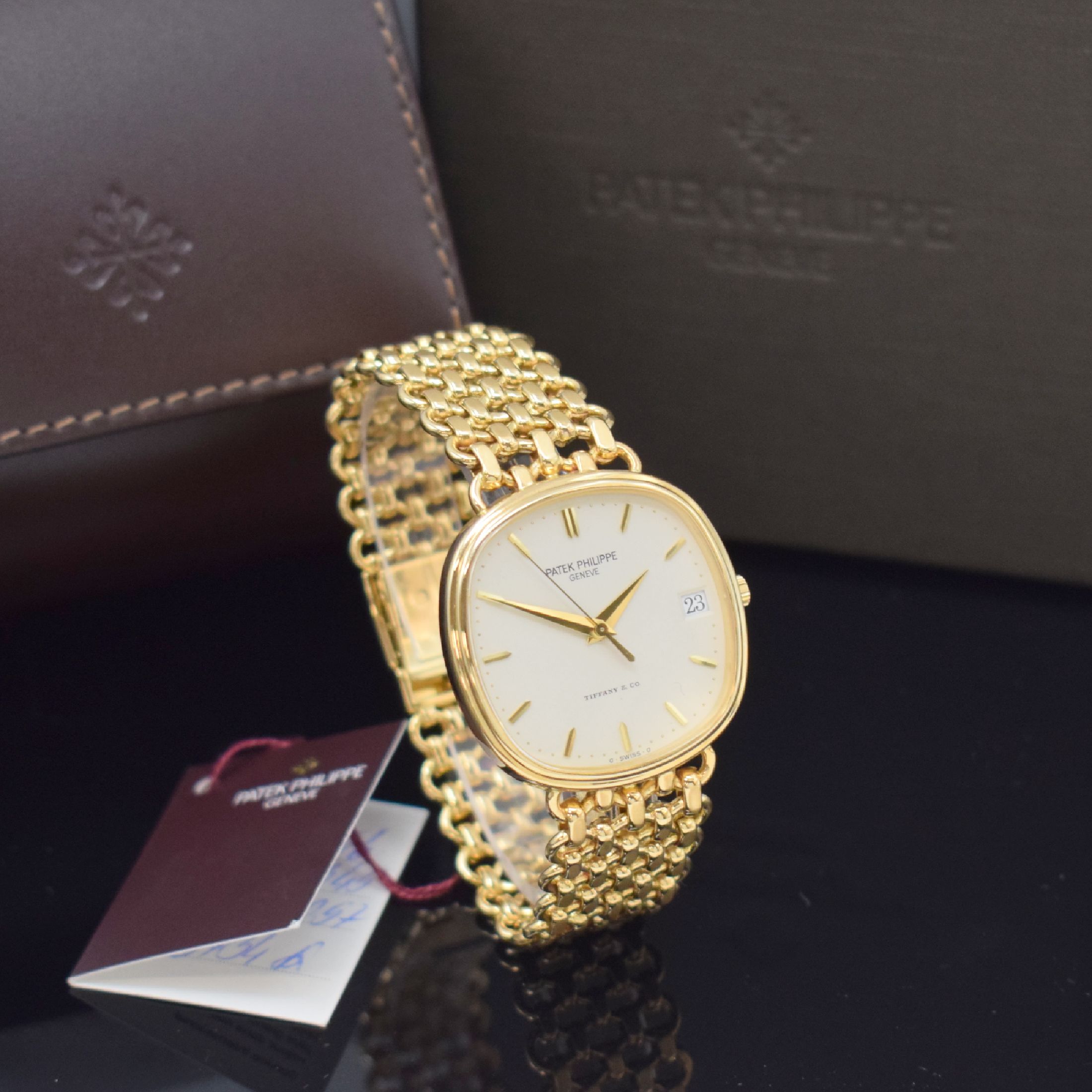 Detail c: PATEK PHILIPPE hochfeine Herrenarmbanduhr in GG 750/000 Referenz 3734/1, Automatik, Schweiz um 1985, Ovalgeh., Boden aufgedr., orig. Gliederband, ...