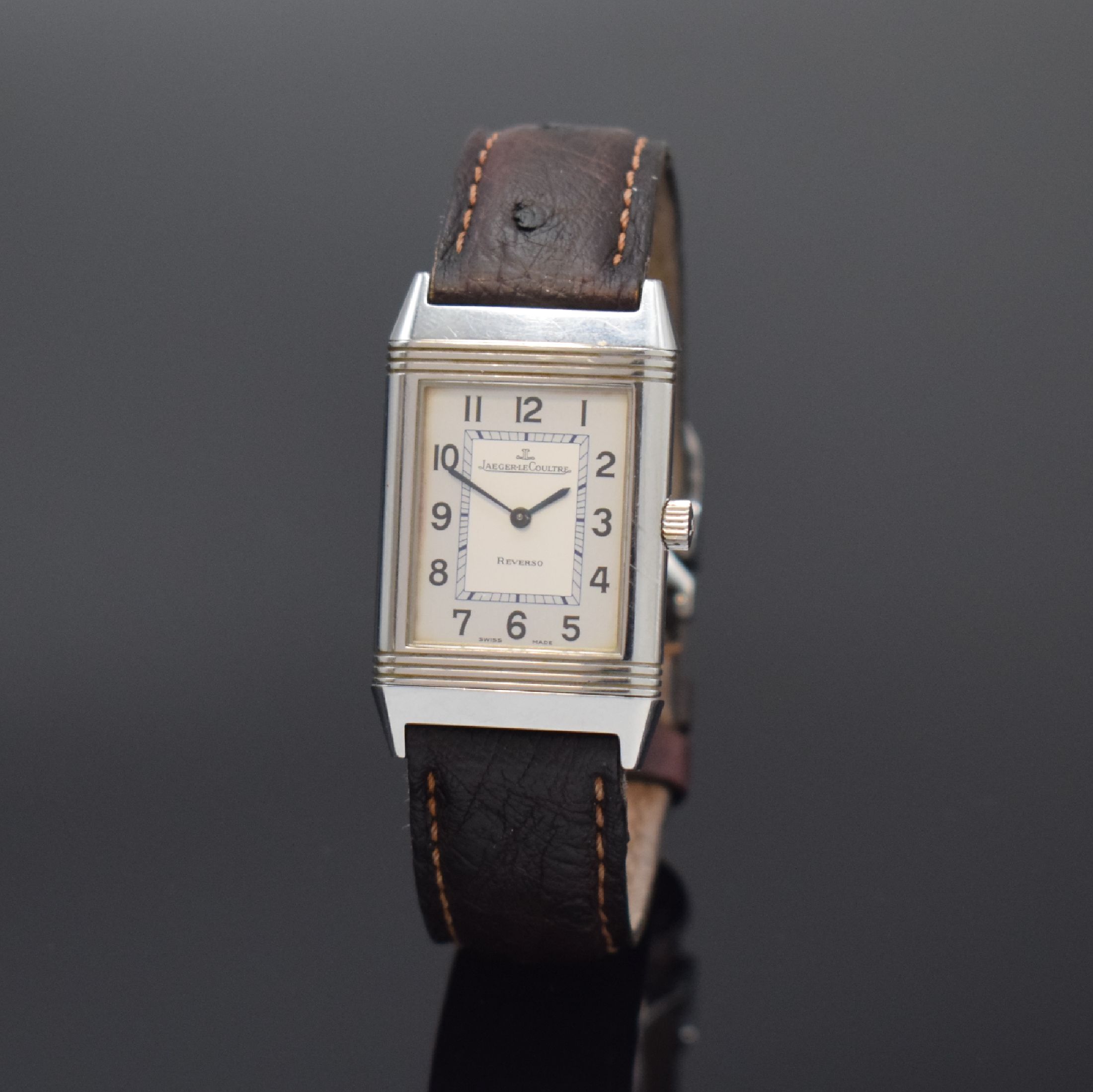 Jaeger-LeCoultre Reverso Classic Armbanduhr in Stahl Referenz 252.8.86, Schweiz um 2005, Handaufzug, um 180 Grad drehb. Wendegeh., Lederband m. orig. ...