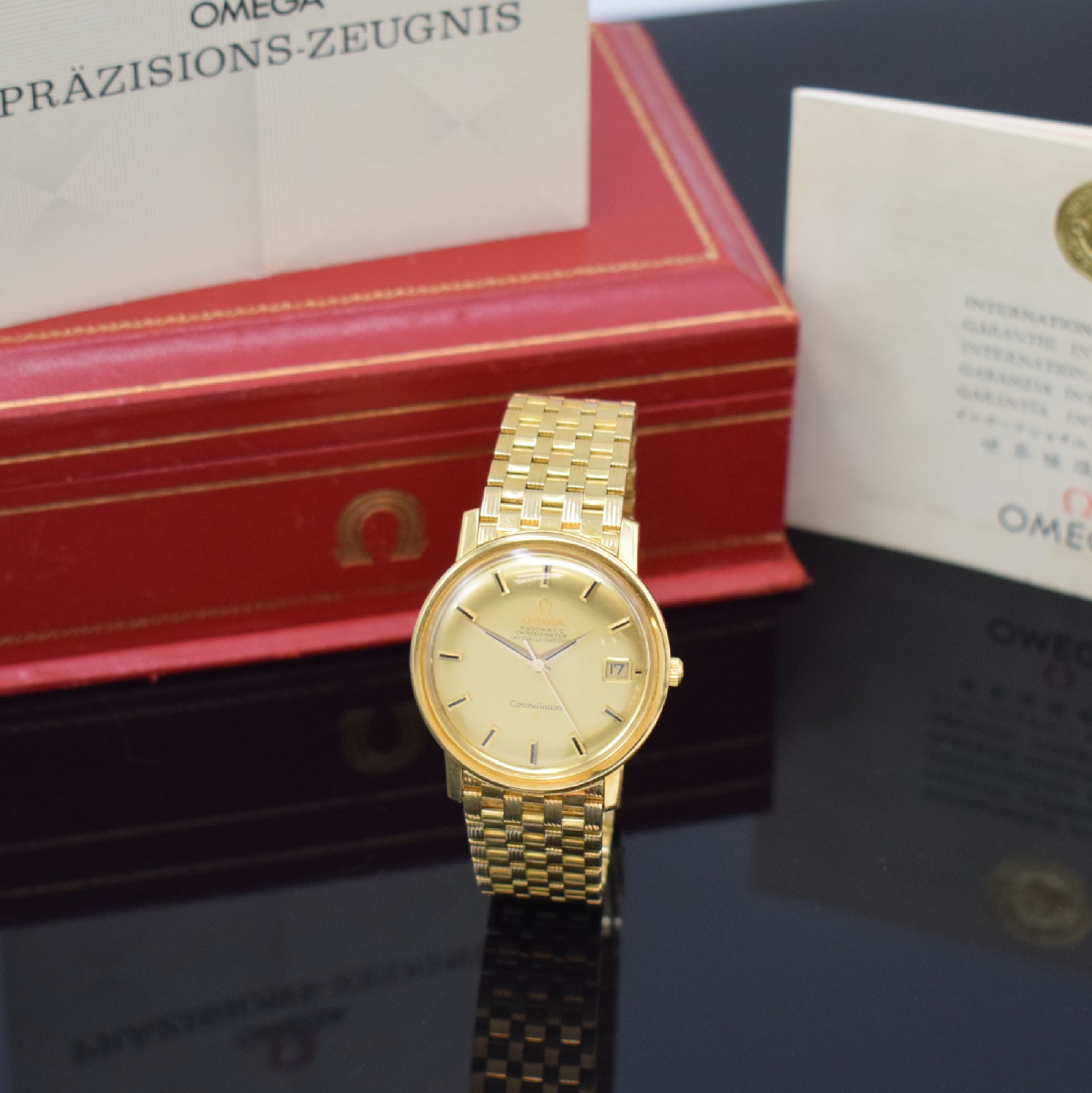OMEGA seltener Armbandchronometer Constellation II De Luxe Calendar in GG 750/000 Referenz 168.010/11, Automatik, verschr. Geh., orig. GG 750/000 ...