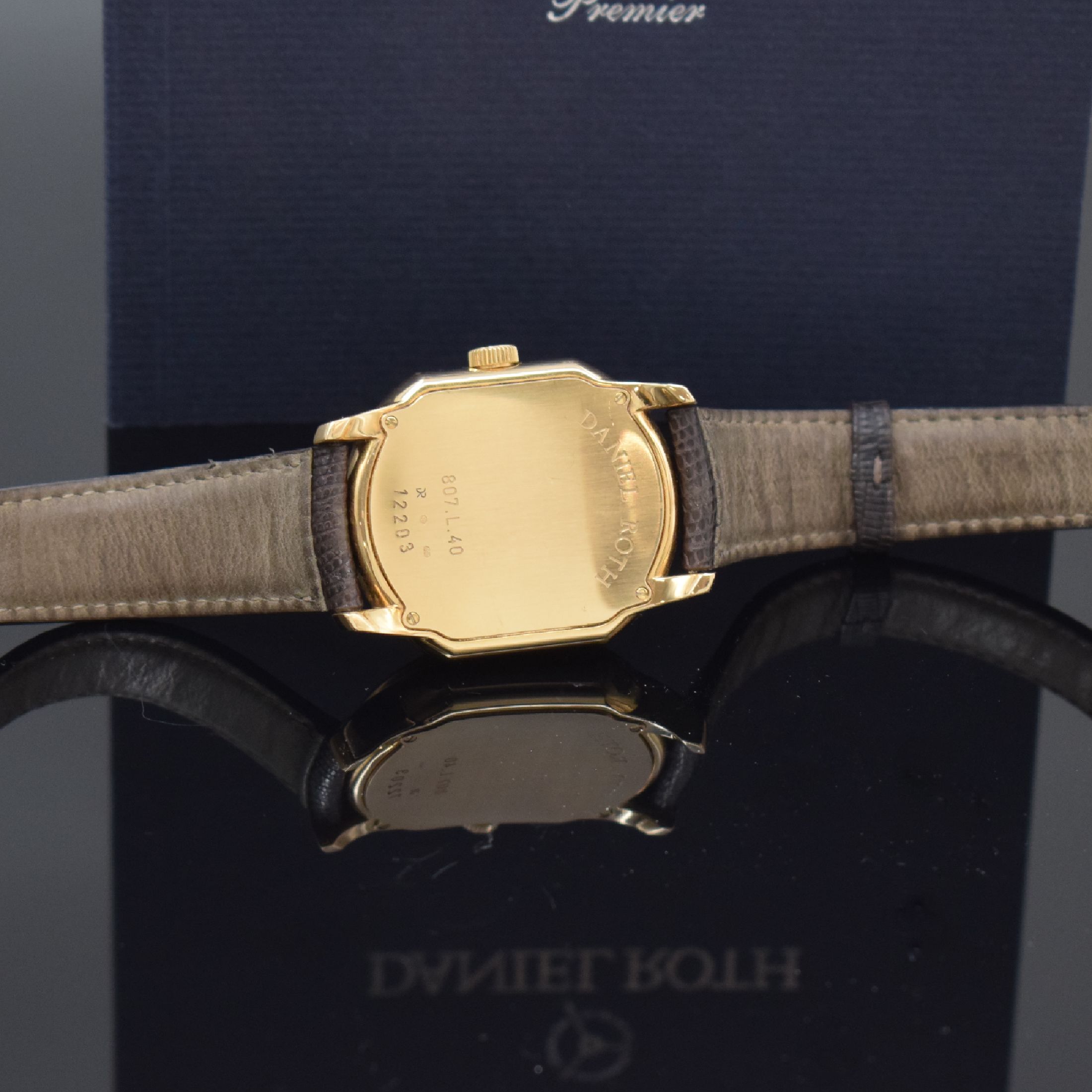 Detail d: DANIEL ROTH Herrenarmbanduhr Premier Retrograde in RG 750/000 Referenz 807.L.40, Automatik, Schweiz um 2000, Lederband m. orig. RG 750/000 Dornschl., ...