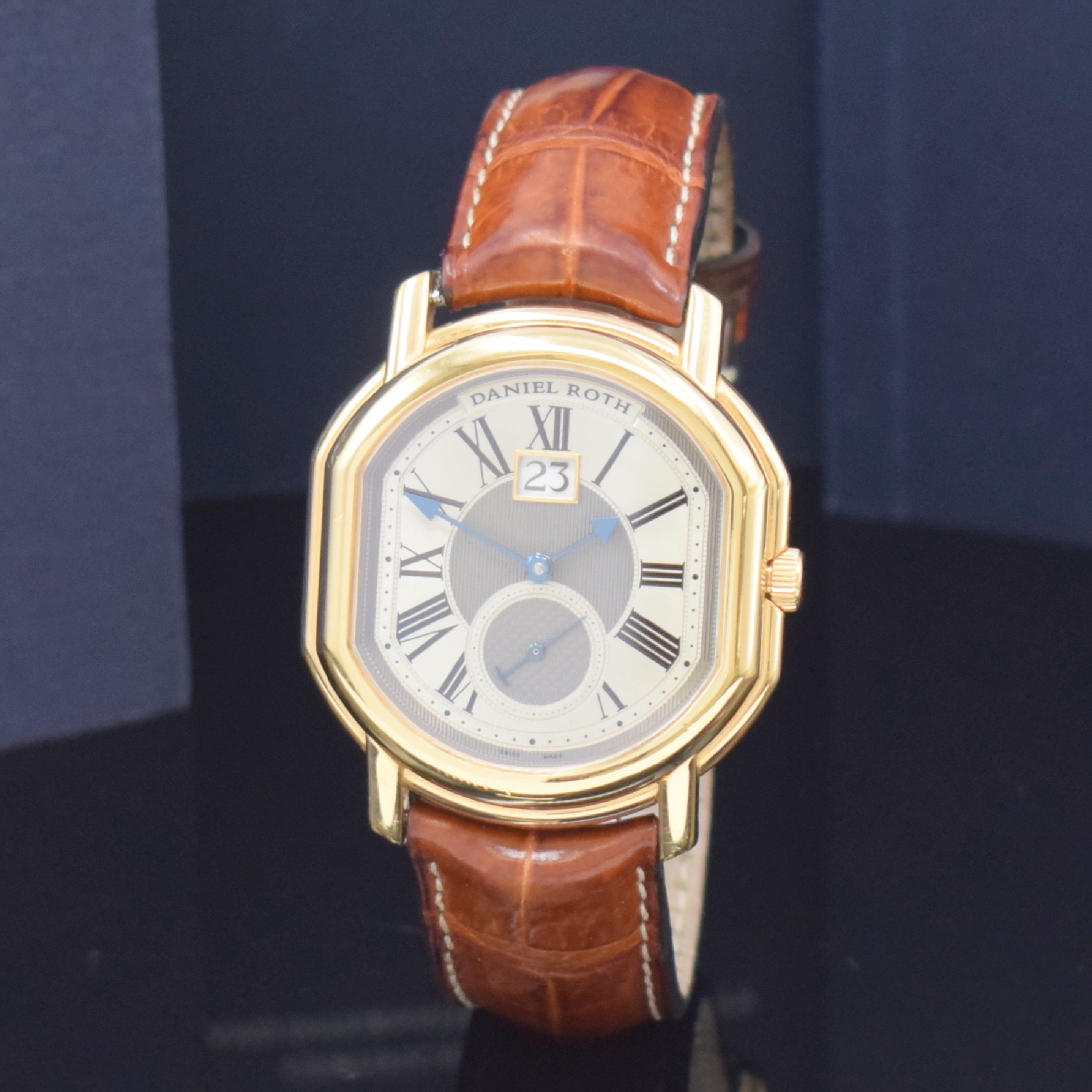 Detail a: DANIEL ROTH Herrenarmbanduhr Serie Datomax in RG 750/000 Referenz 208.X.40.011.CN.BA, Automatik, beids. vergl. Geh., Boden 4-fach verschr., Lederband ...