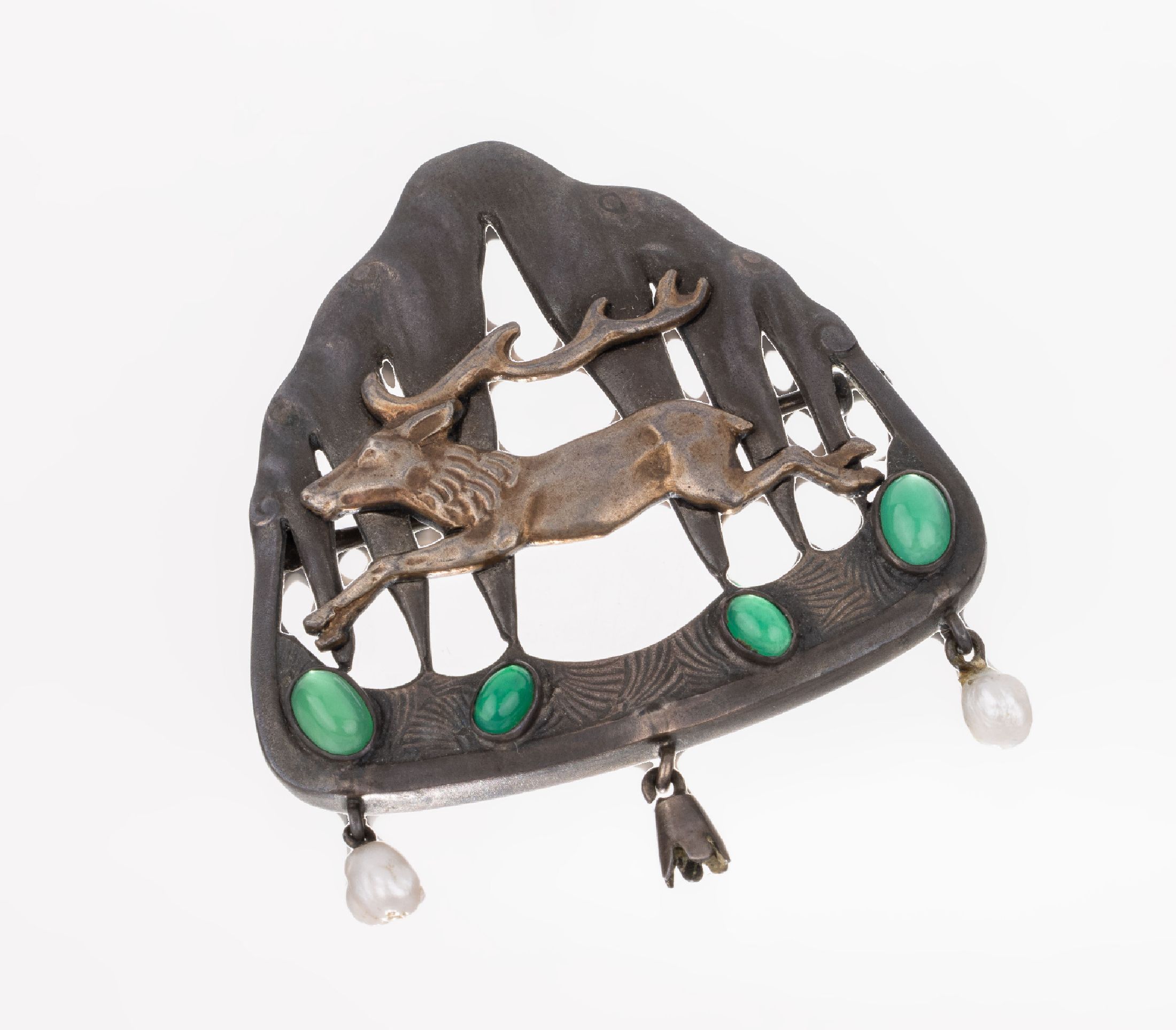 Brosche "Hirsch" mit Glassteinen und Perlen, deutsch um 1935/40, Silber z.T. verg., abstr. Landschaftsdarstellung, durchbrochen ...
