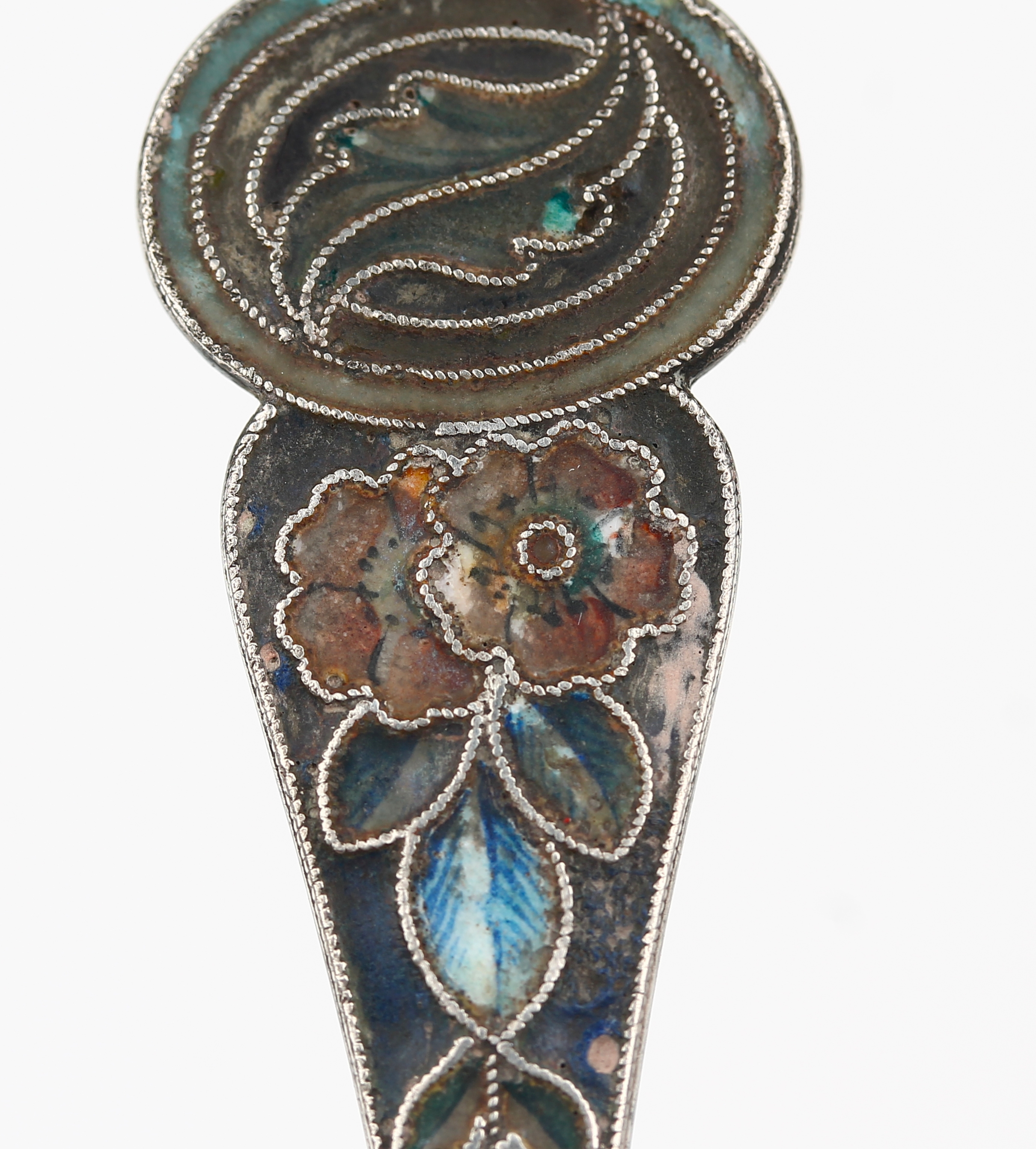 Detail c: Zierlöffel, Russland um 1900-1908, 84er Silber, Handhabe und Laffenrückseite mit Cloisonne-Email, florale Darstellungen, Blütennachträglich ...