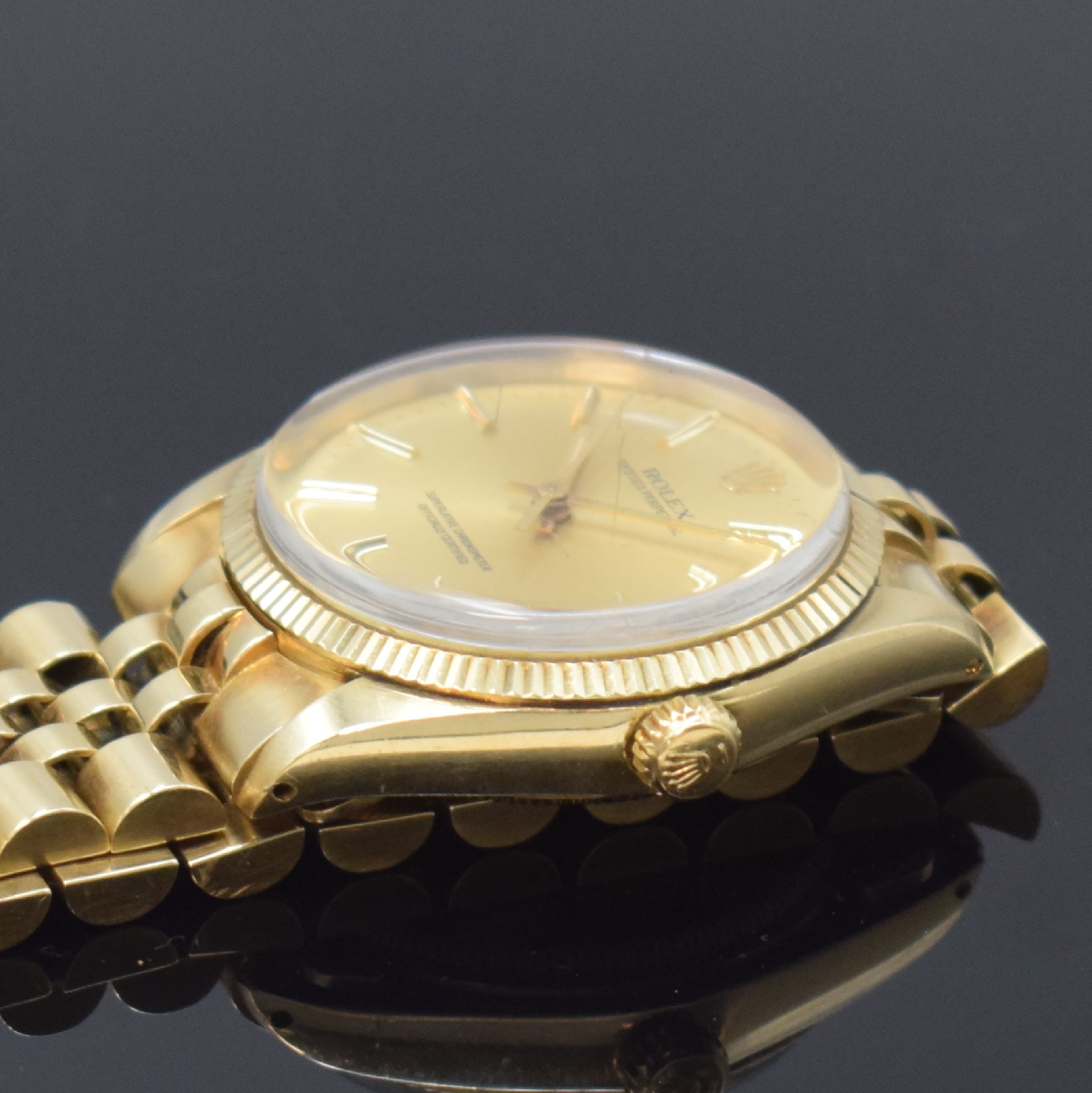 Detail d: ROLEX Armbanduhr Oyster Perpetual 34 in GG 585/000 Referenz 1005/1002, Automatik, Schweiz um 1978, Chronometer der Superlative, Boden und Krone ...