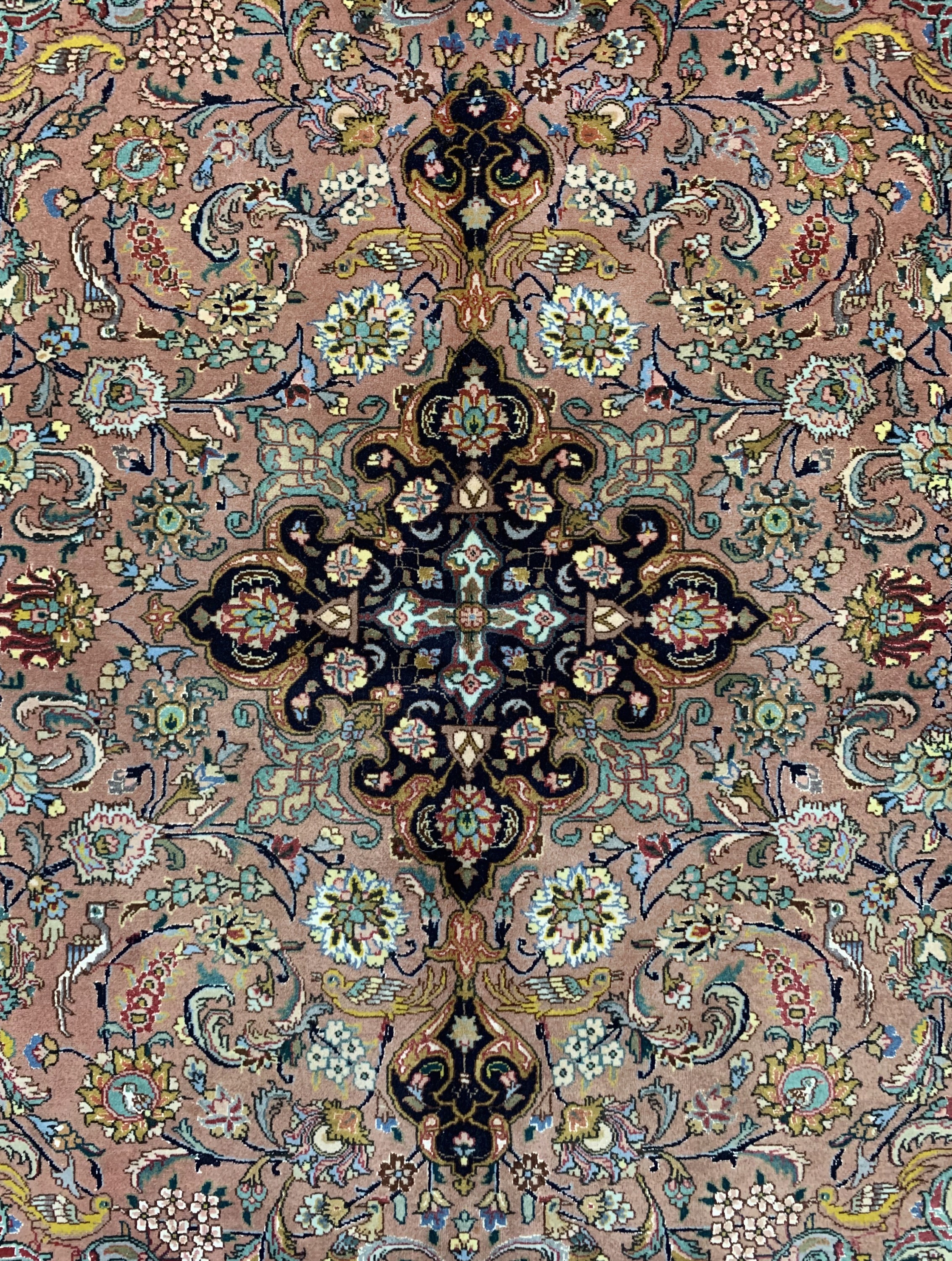 Detail b: Täbriz fein(50 Raj), Persien, ca. 50 Jahre,Korkwolle mit Seide, ca. 193 x 142 cm, EHZ: 2