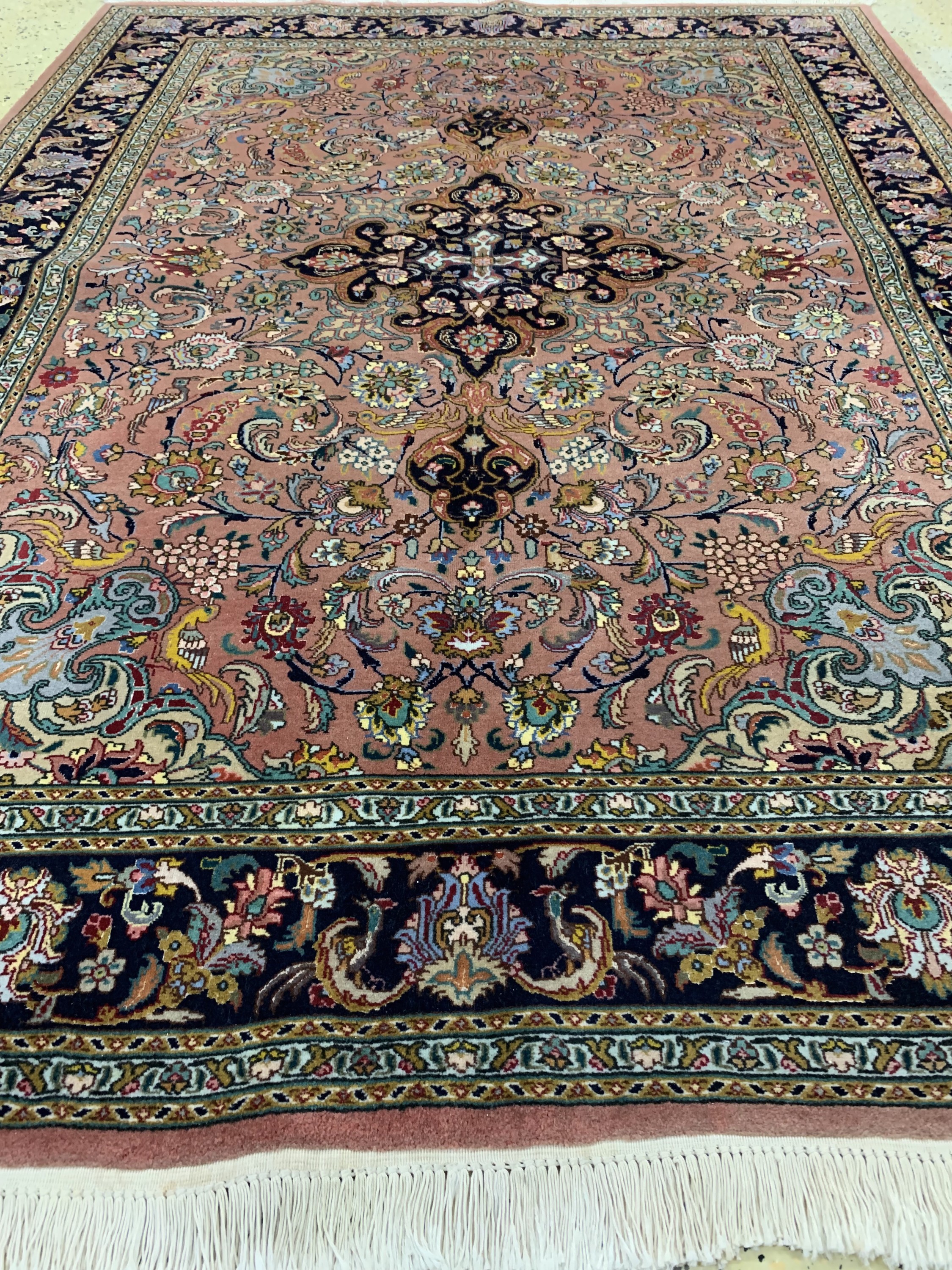 Detail d: Täbriz fein(50 Raj), Persien, ca. 50 Jahre,Korkwolle mit Seide, ca. 193 x 142 cm, EHZ: 2
