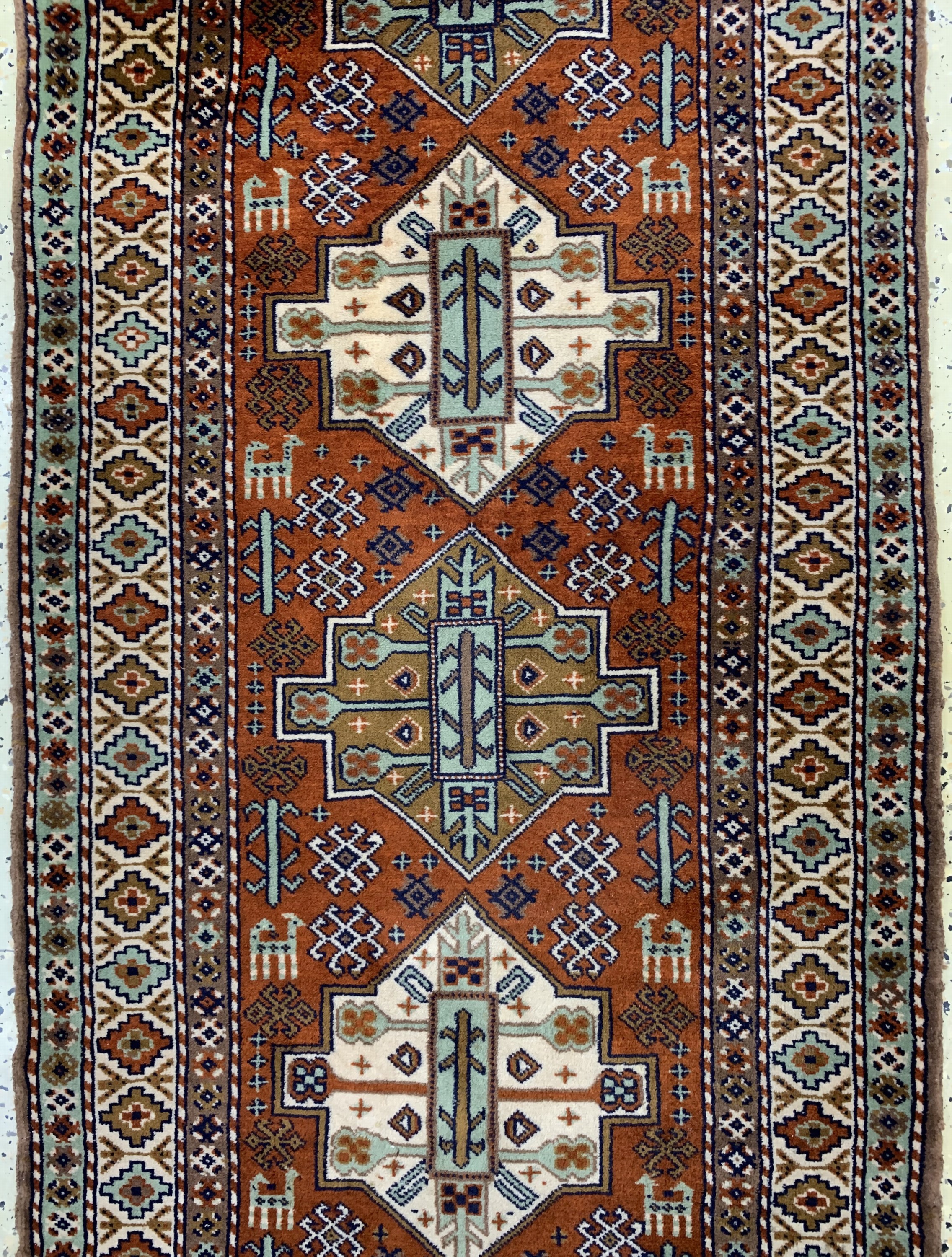 Detail b: Melas fein, Türkei, ca. 50 Jahre, Wolle aufWolle, ca. 329 x 75 cm, EHZ: 2