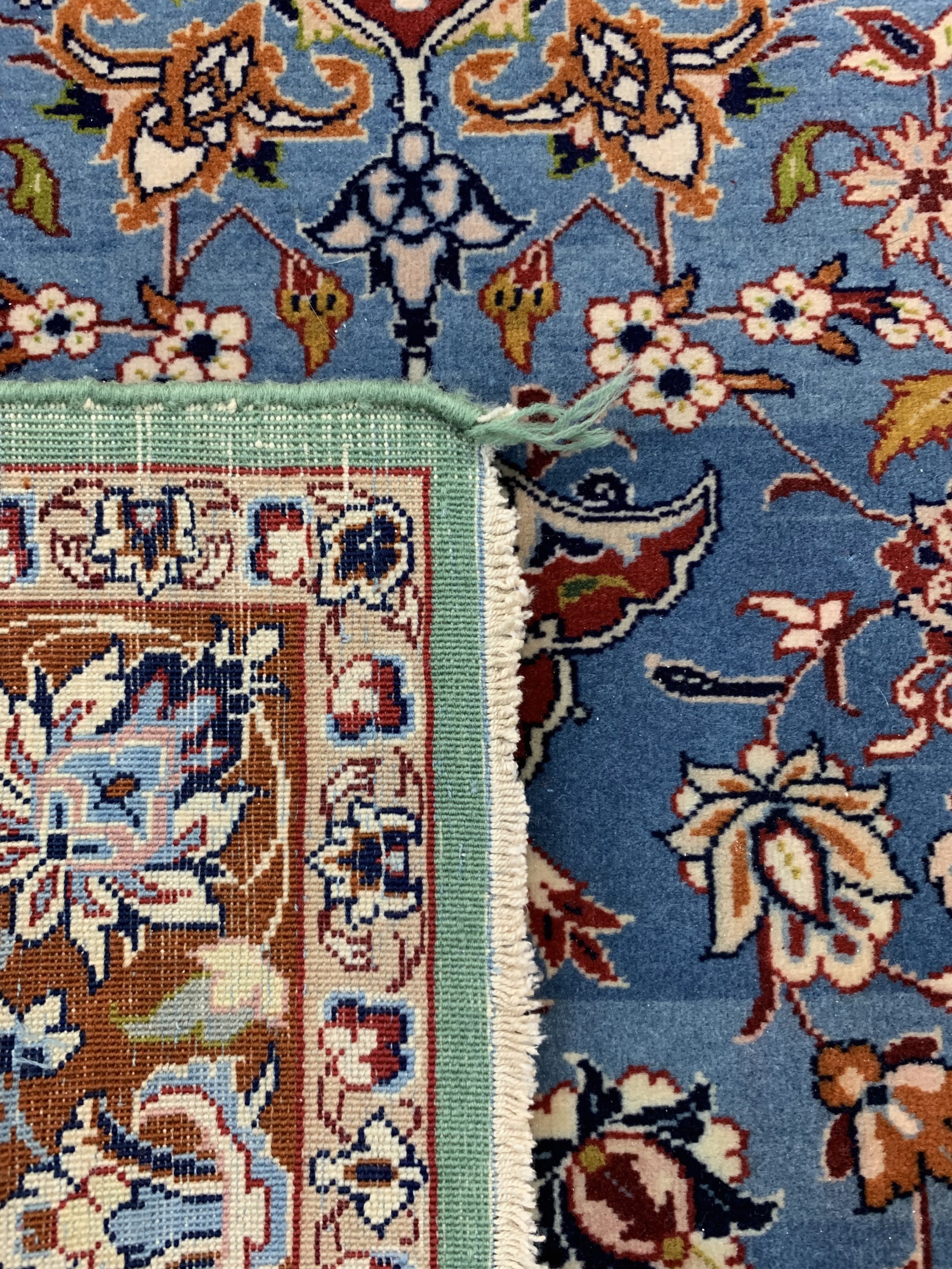 Detail f: 1 Paar Esfahan fein, Persien, um 1960, Korkwolle auf Seide, ca. 105 x 68 cm, ca. 1,0 Mio. Kn/qm, EHZ: 1-2(Abrasch)