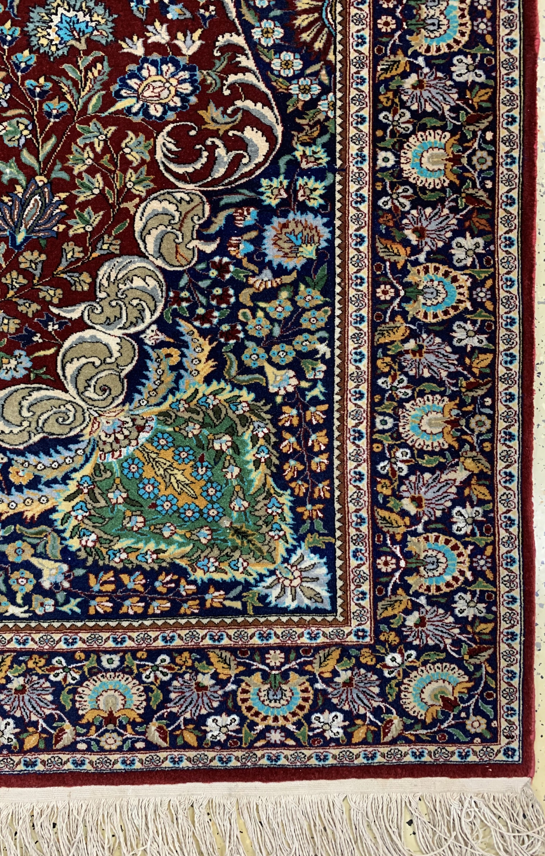 Detail a: Indo Keschan fein, Indien, ca. 40 Jahre, Korkwolle mit Seide, ca. 203 x 165 cm, EHZ: 1-2