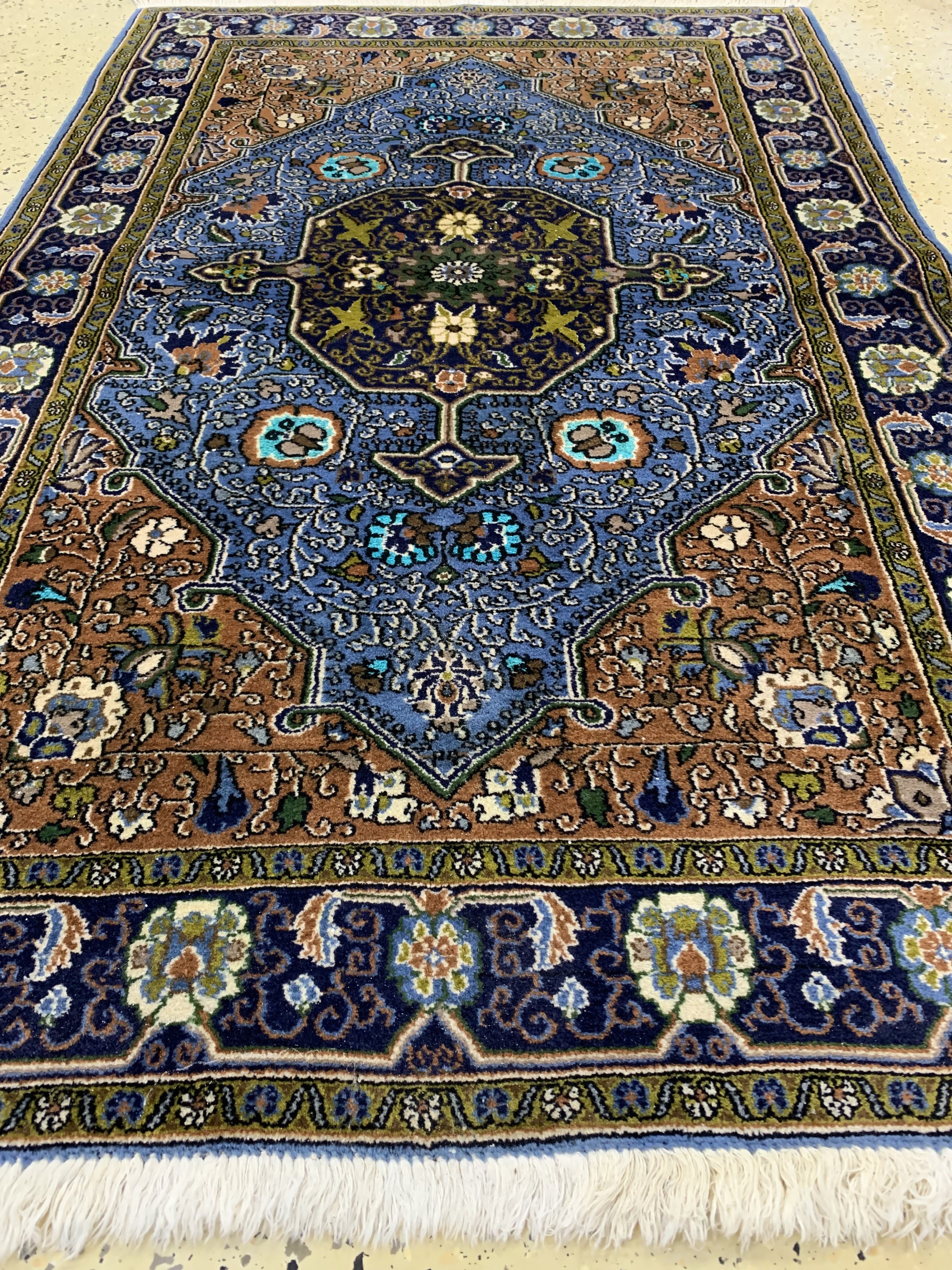 Detail d: Ghom alt, Persien, ca. 60 Jahre, Wolle mit Seide, ca. 163 x 108 cm, EHZ: 1-2