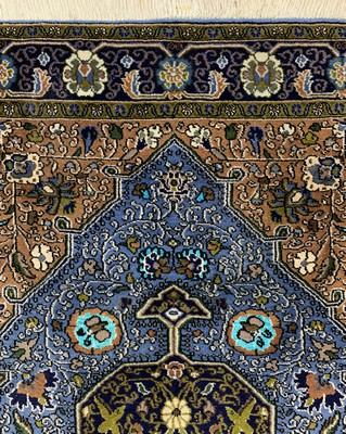 26740689c - Qum old, Persia, approx. 60 years, wool with silk, approx. 163 x 108 cm, condition: 1-2. Rugs, Carpets & Flatweaves