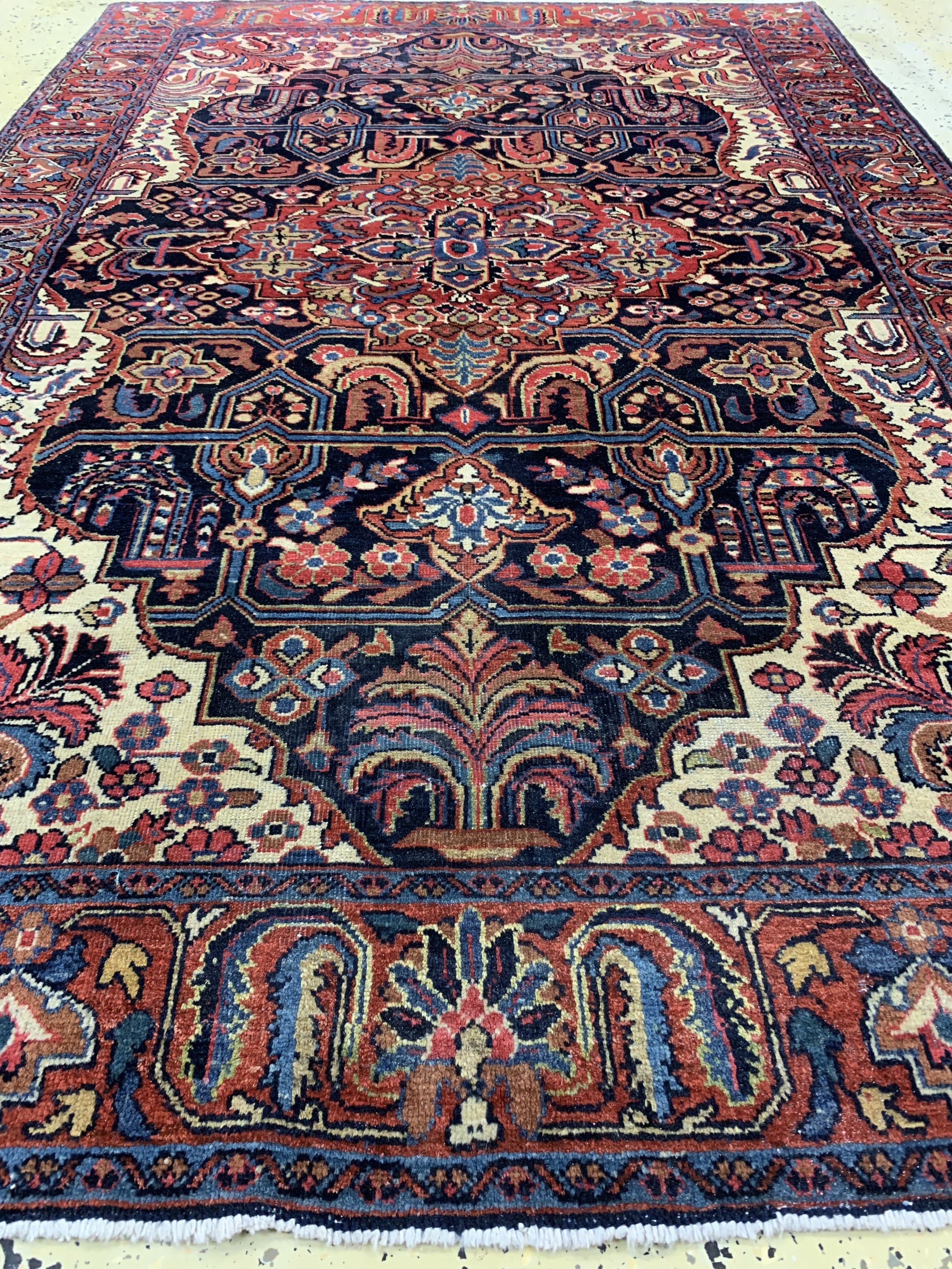 Detail d: Sarogh Mahal antik, Persien, um 1910/1920, Wolle auf Baumwolle, ca. 205 x 138 cm, EHZ: 3