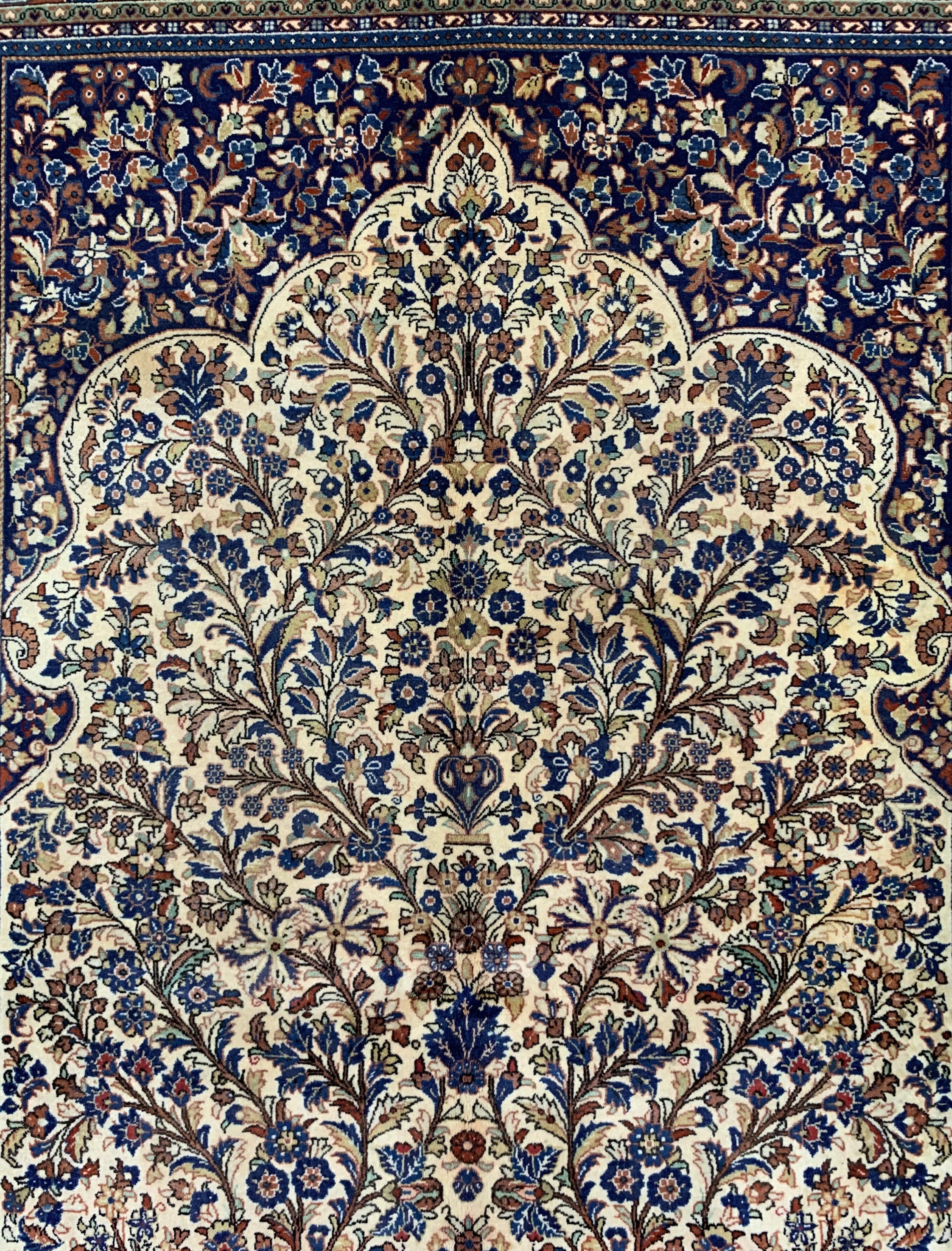 Detail b: Sarogh Ghiasabad Kork fein, Persien, um 1960, Korkwolle auf Baumwolle, ca. 202 x 130 cm, EHZ: 2(Fleckig)