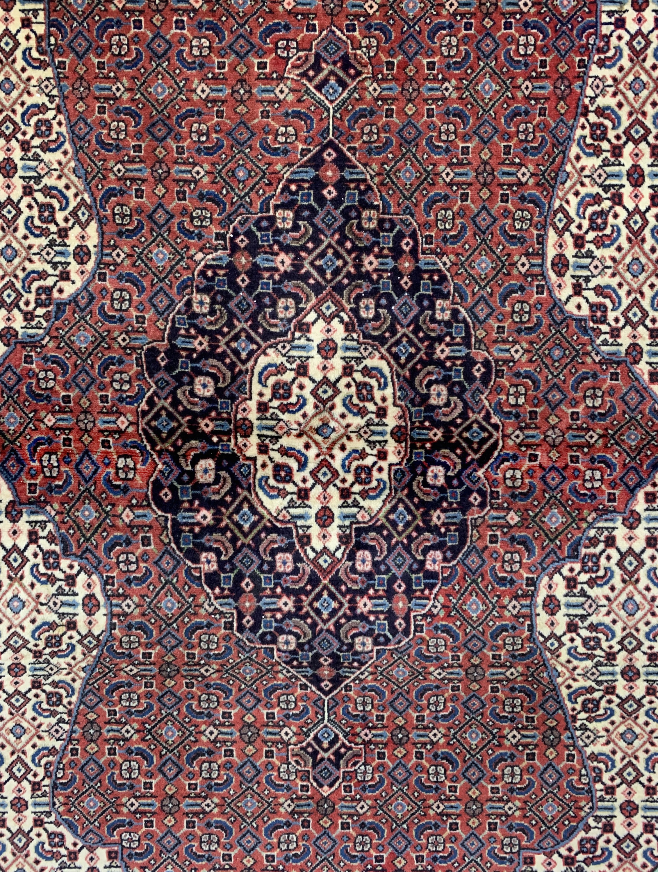 Detail b: Sarogh Kork fein, Persien, ca. 50 Jahre, Korkwolle auf Baumwolle, ca. 155 x 104 cm, EHZ: 1-2