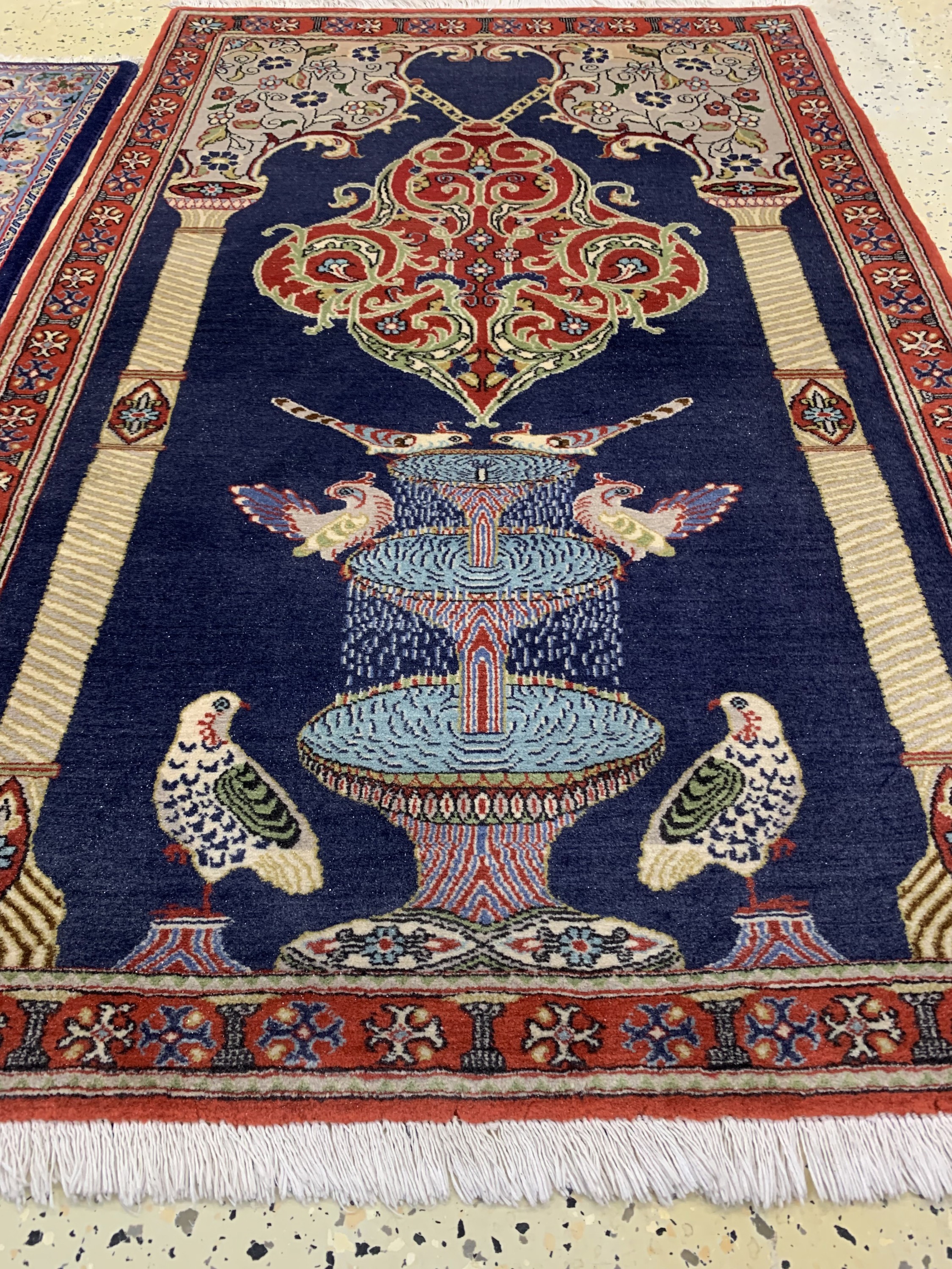 Detail e: Konvolut aus Esfahan fein, Persien, ca. 50 Jahre, Korkwolle mit und auf Seide, ca. 102 x 67 cm, ca. 1,0 Mio. Kn/qm, EHZ: 2, Ghom Kork, Persien, ca. ...