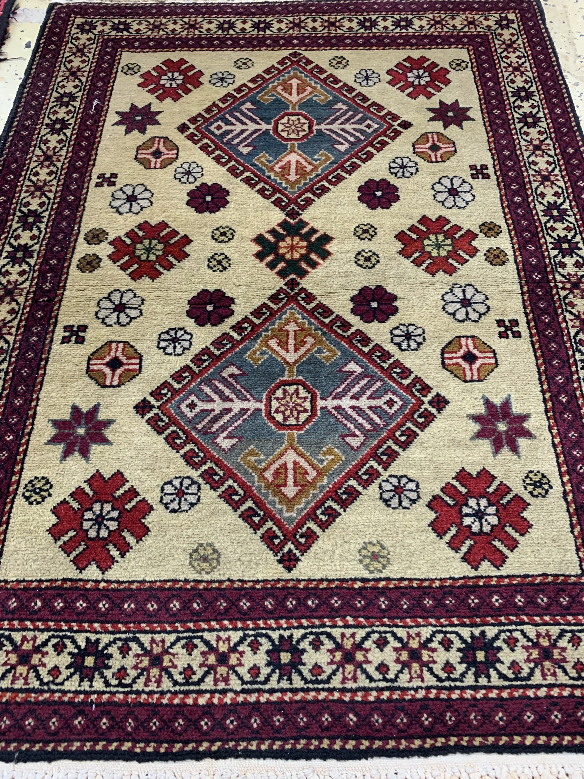 Detail g: Konvolut 4 Poschti, Seiden Mauri Afganistan, ca. 90 x 60 cm, Buchara & Eriwan, Russland, ca. 90 x 60 cm, Sumakh, Persien, ca. 90 x 60 cm, EHZ: 2