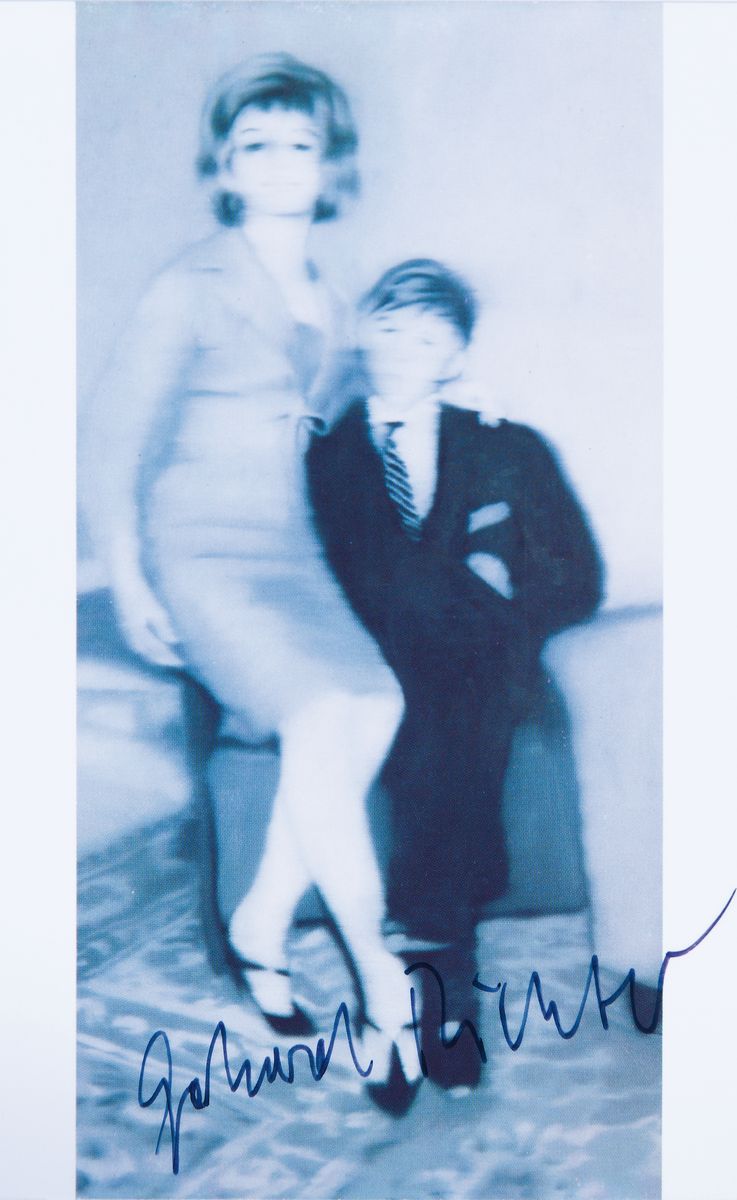 Gerhard Richter, geb. 1932, Helga Matura mitVerlobtem, Postkartenmultiple, Offsetdruck, handsign., ca. 15x10cm