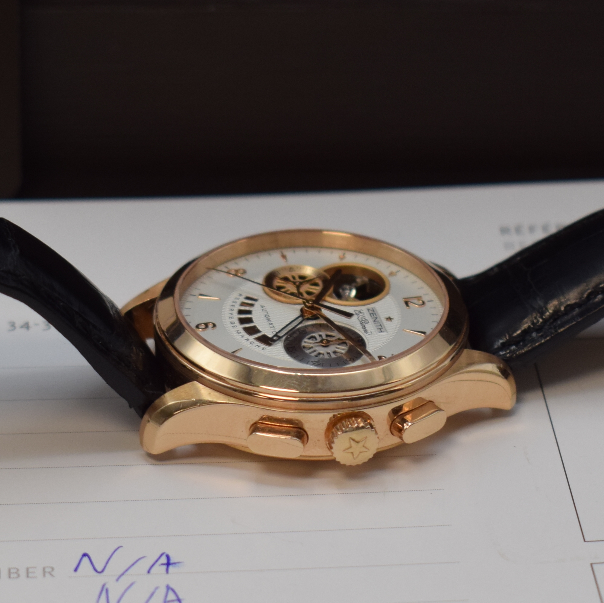 Detail d: ZENITH El Primero Class Schaltradchronograph in RG 750/000 Referenz 18.0510.4021, Schweiz verk. lt. beil. Pap. 10/2008, Automatik, beids. vergl. Geh. ...