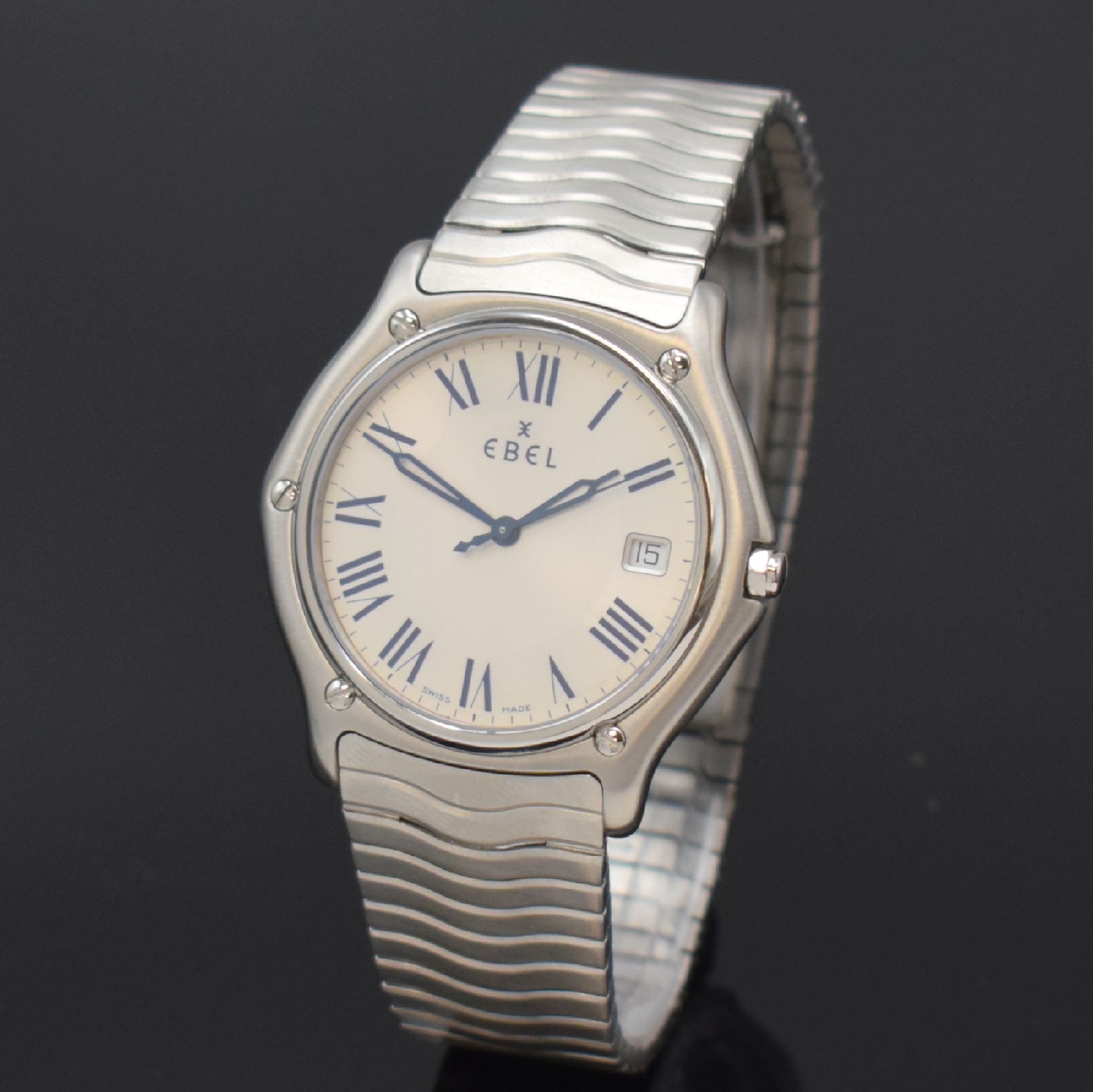 Detail a: EBEL Herrenarmbanduhr Sport Classic XL Referenz 9187151, Schweiz um 2000, quarz, Edelstahlgeh. inkl. Wellengliederband m. Faltschl., Lünette gegen ...