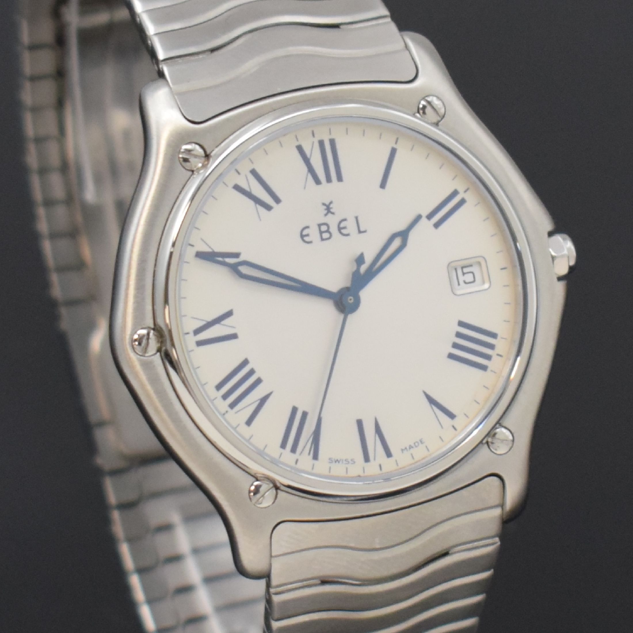 Detail e: EBEL Herrenarmbanduhr Sport Classic XL Referenz 9187151, Schweiz um 2000, quarz, Edelstahlgeh. inkl. Wellengliederband m. Faltschl., Lünette gegen ...
