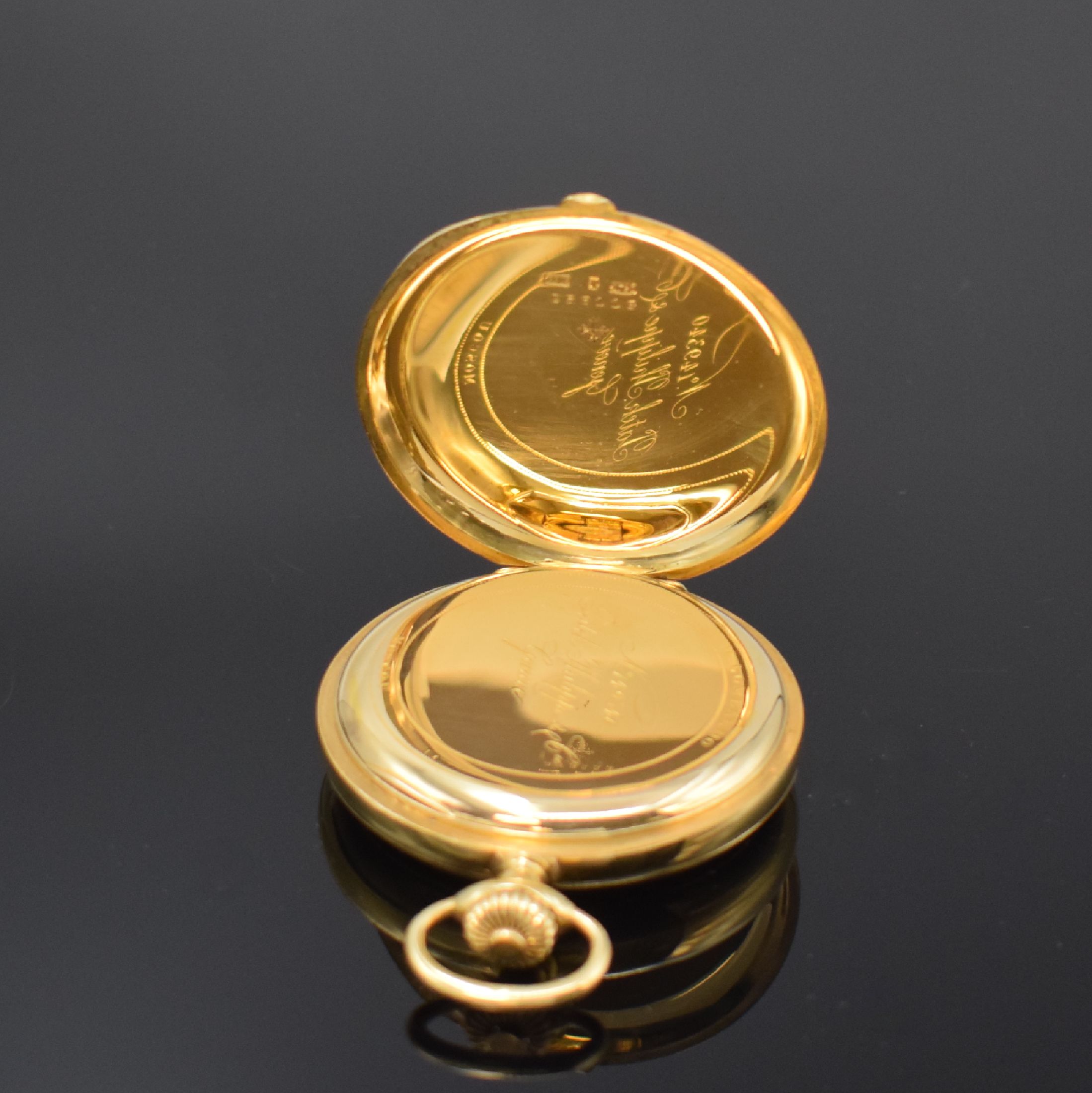 Detail d: PATEK PHILIPPE Savonette in GG 750/000, Schweiz für den russischen Markt um 1915, streifen-guill. 3-Deckel-Goldgeh., a-goutte Schlüsse, späteres ...