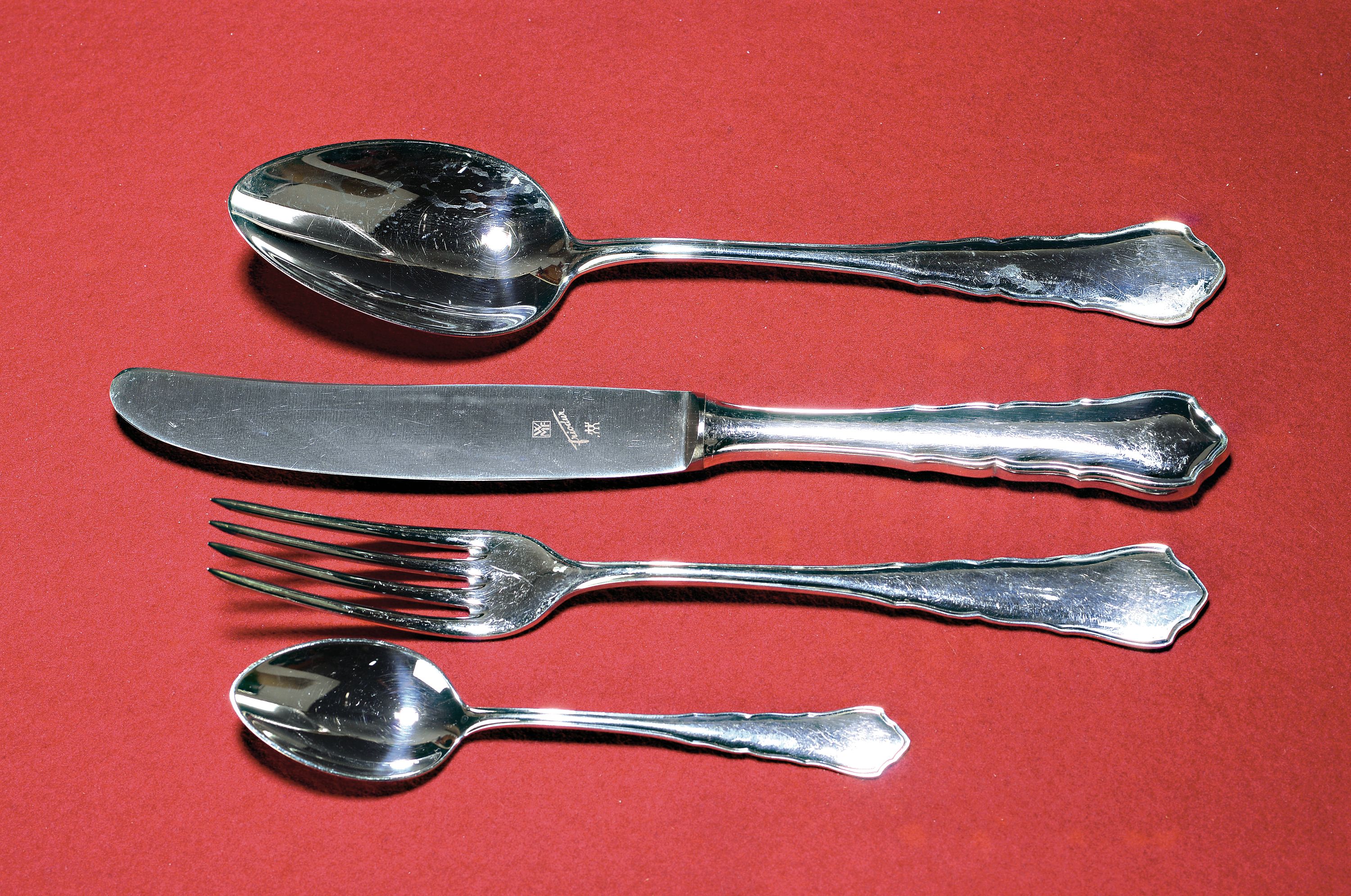 Speisebesteck für 8 Personen, deutsch, WMF, 800er Silber, Barockstil, 8 Messer, 8 Gabeln, 8 Löffel, 8 runde Löffel, 8 Vorspeisenmesser, 8 ...