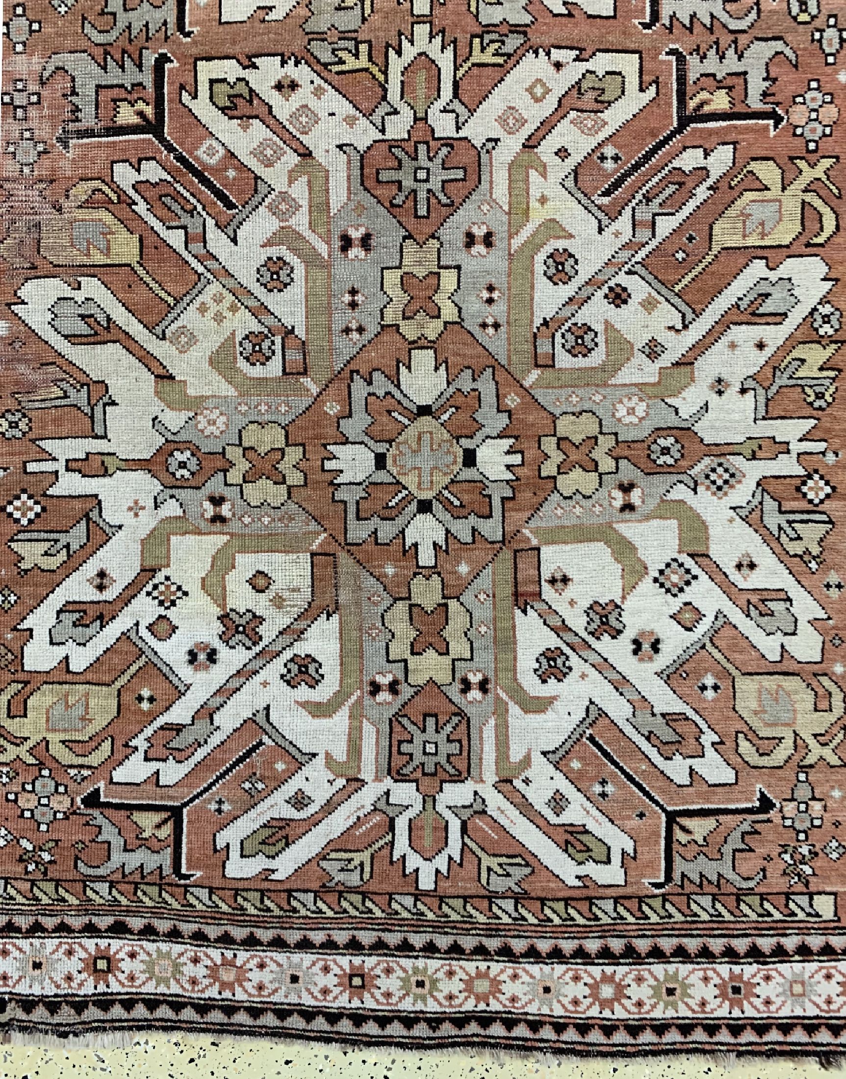 Detail a: Tschelaberd"Adler-Kazak", Kaukasus, 19.Jhd,Wolle auf Wolle, ca. 235 x 144 cm, EHZ: 4
